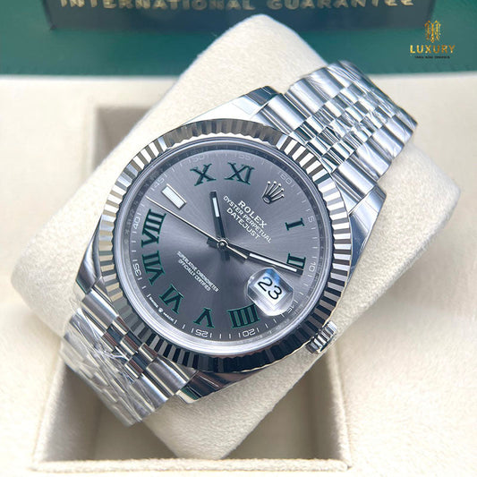 Hands on Rolex Datejust 41 with Wimbledon dial from Clean factory.