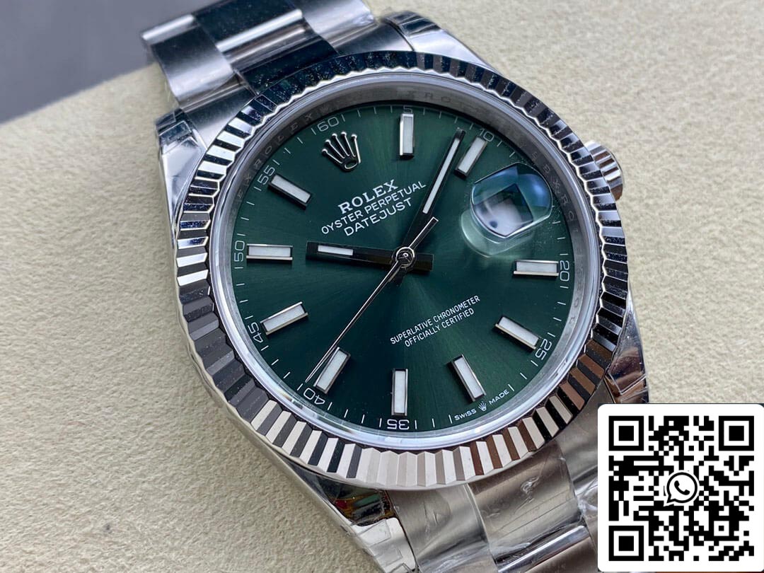 Rolex Datejust M126334-0028 41 mm Correa Oyster VS Esfera verde de fábrica