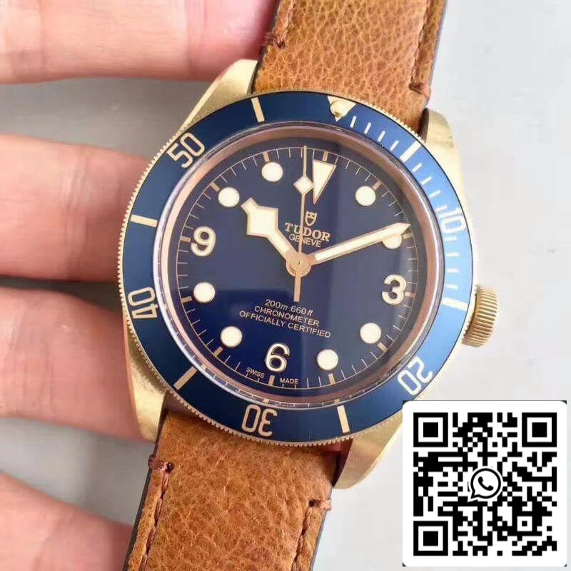 Tudor Heritage Black Bay M79250BM ZF Factory 1:1 Best Edition Swiss ETA2824-2 Superlumed Dome-shaped Blue Dial