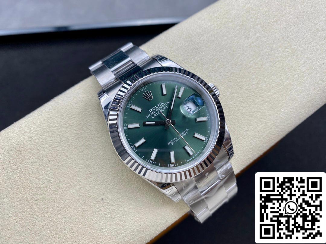 Rolex Datejust M126334-0028 41 mm Correa Oyster VS Esfera verde de fábrica