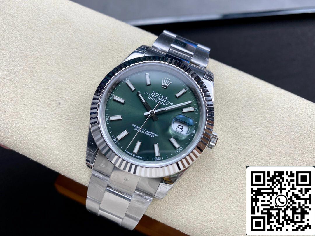 Rolex Datejust M126334-0028 41 mm Correa Oyster VS Esfera verde de fábrica