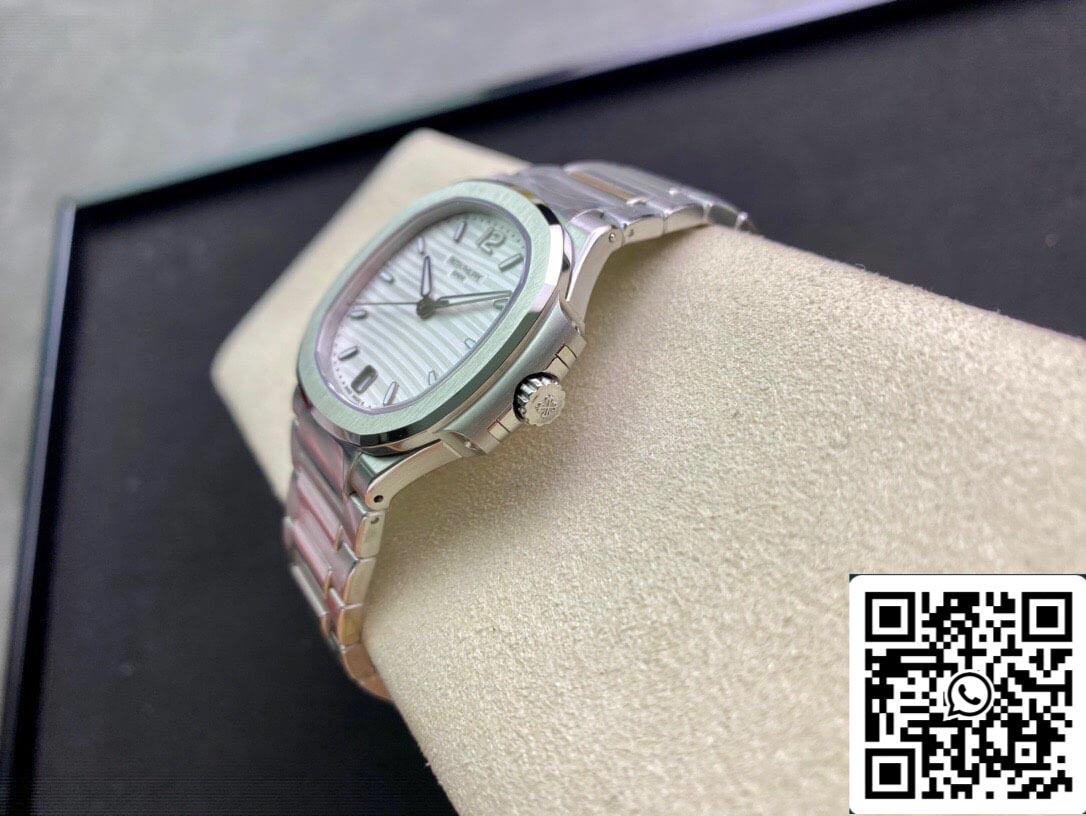 Patek Philippe Nautilus Ladies 7118/1A-010 1:1 Mejor edición 3K Factory esfera plateada