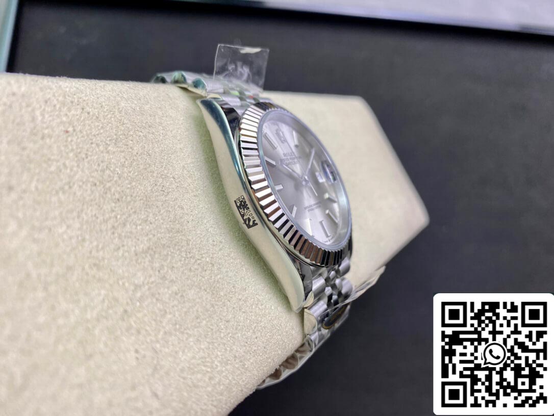 Rolex Datejust M126334-0004 cinturino Jubilee da 41 mm quadrante bianco pulito di fabbrica