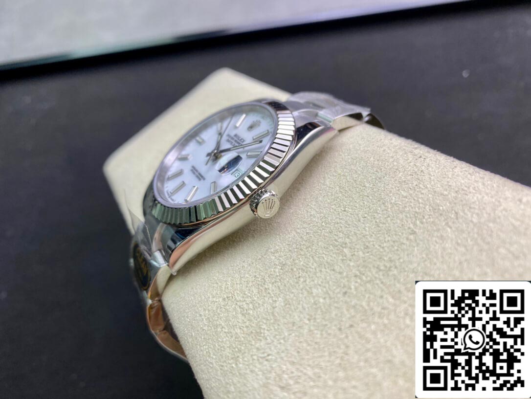 Rolex Datejust M126334-0009 cinturino Oyster da 41 mm quadrante bianco pulito di fabbrica