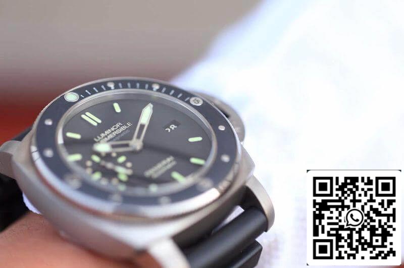 Panerai Luminor Submersible PAM389 VS factory 1:1 Best Edition Swiss ETA P9000 Black Rubber Strap