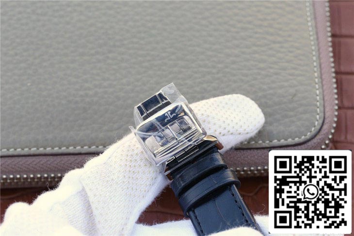 Jaeger LeCoultre Reverso Q3738470 1:1 Best Edition Black Dial US Replica Watch