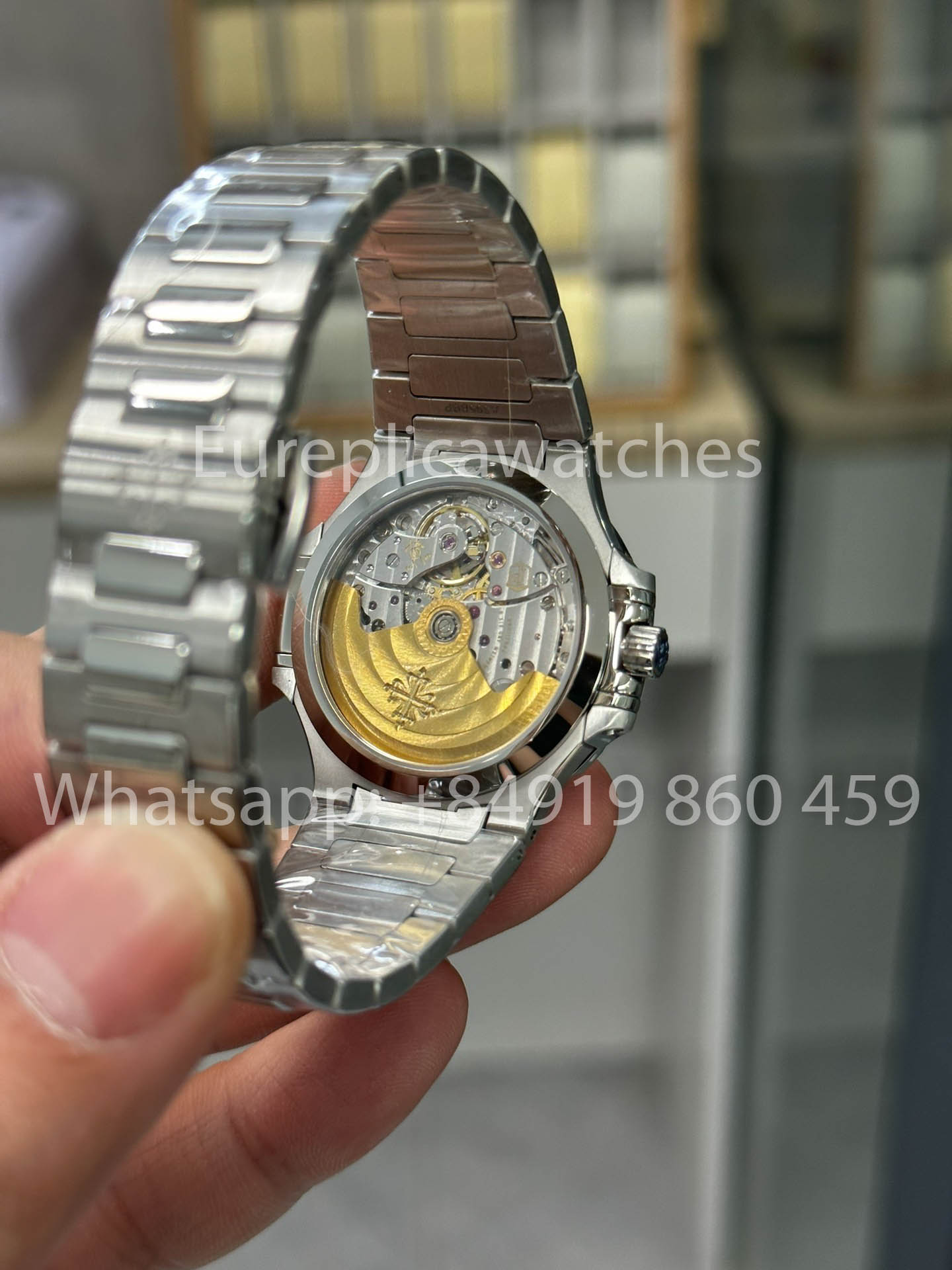 Patek Philippe Nautilus Ladies 7118/1200A-011 dalla fabbrica 3K in acciaio inossidabile versione 2025