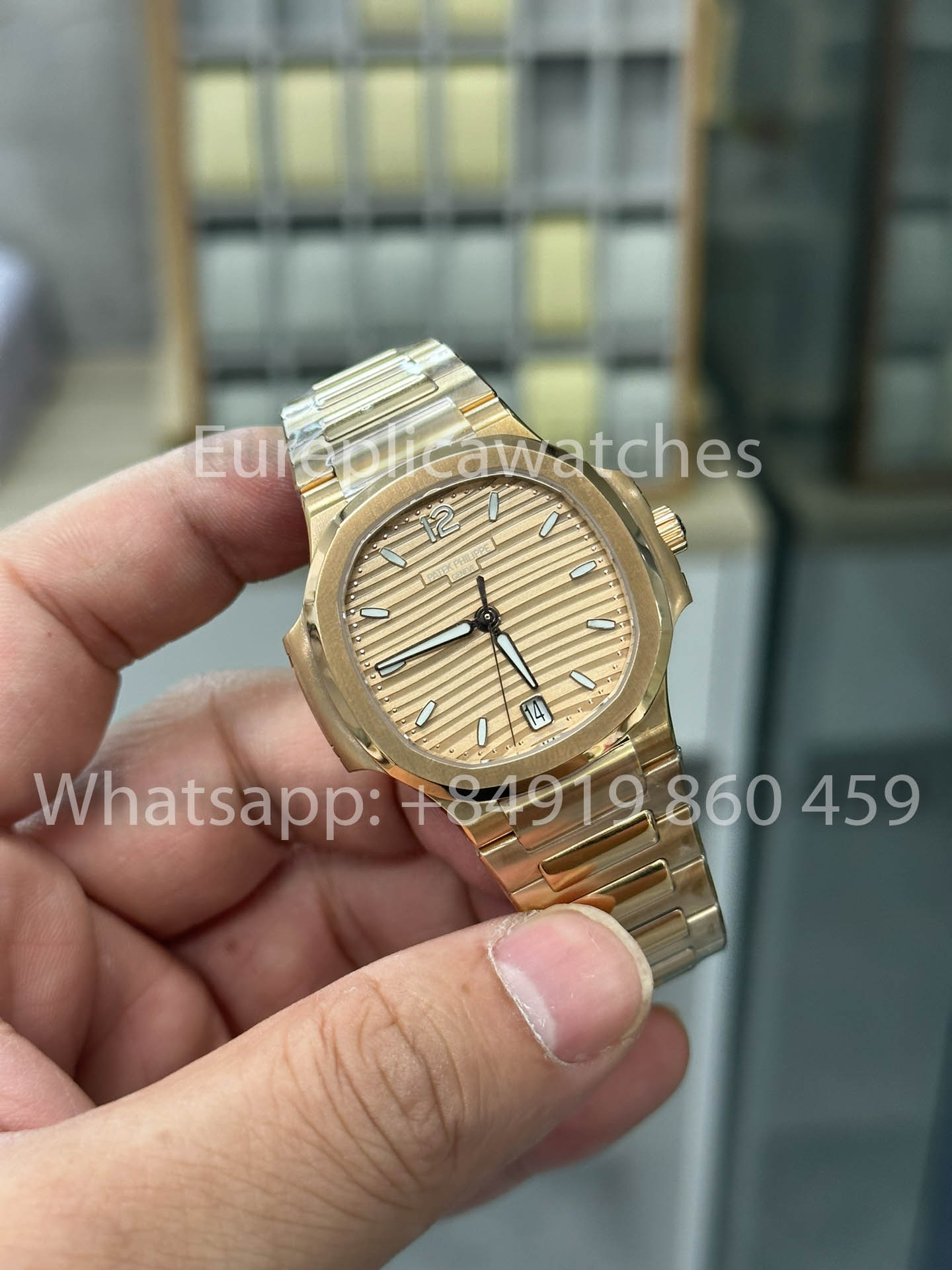 Patek Philippe Nautilus Ladies 7118/1R-010 Rose Gold 1:1 Best Clone 3K Factory