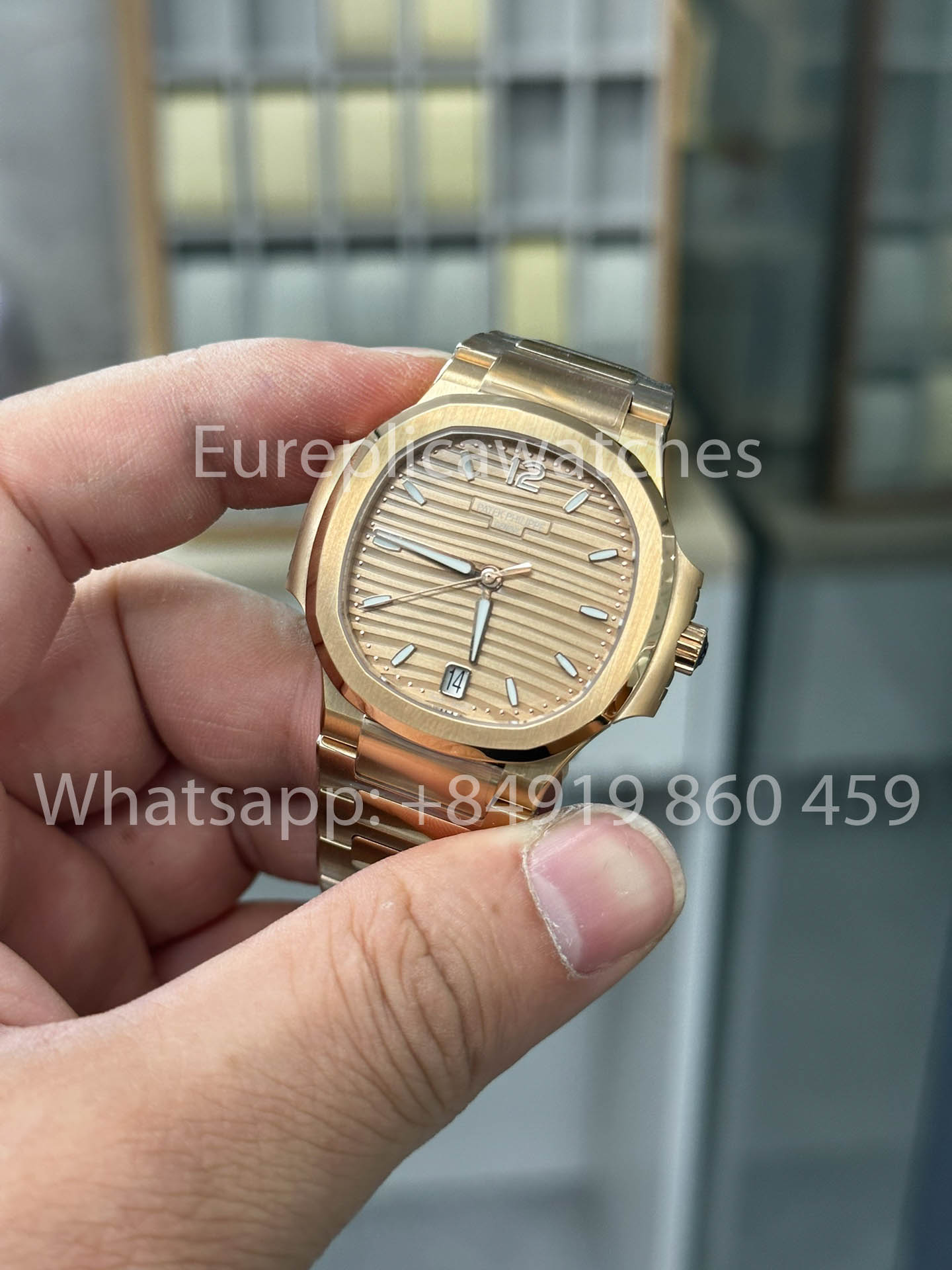 Patek Philippe Nautilus Ladies 7118/1R-010 Rose Gold 1:1 Best Clone 3K Factory