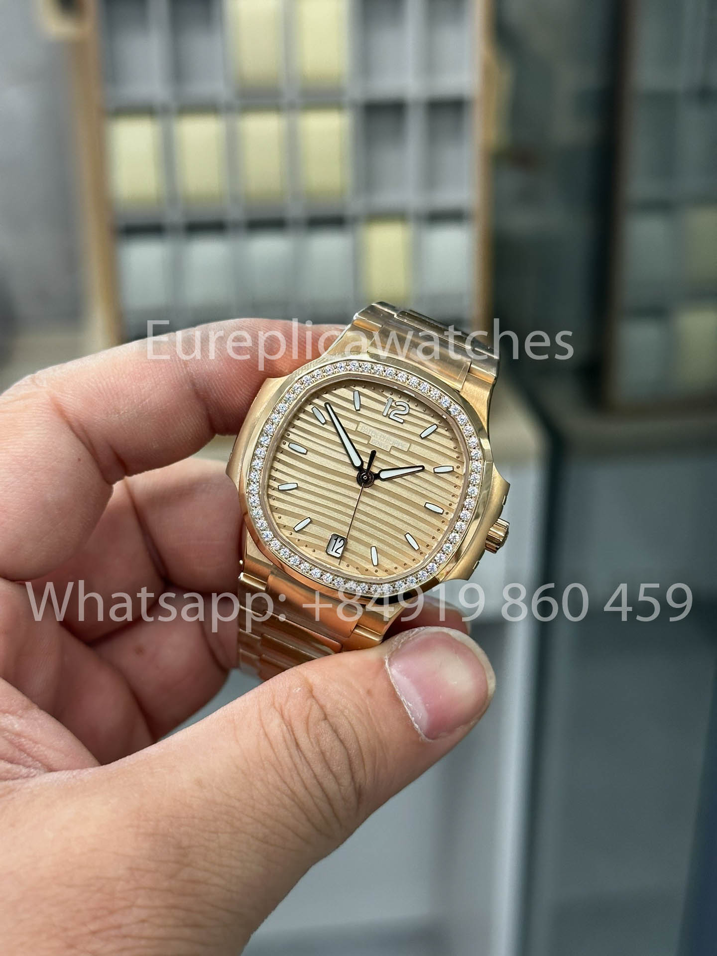 Patek Philippe Nautilus Ladies 7118/12R-010 Rose Gold 1:1 Best Clone 3K Factory