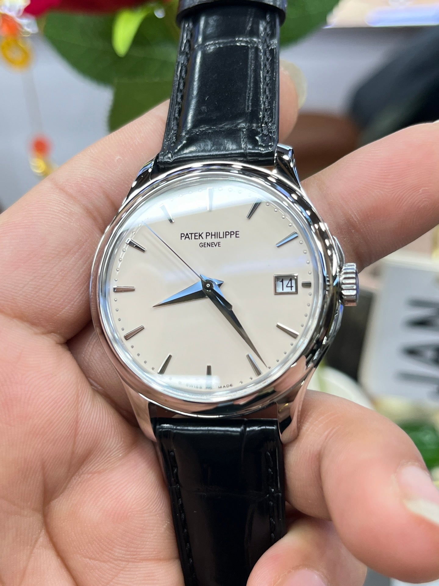 Patek Philippe Calatrava 5227G White Dial 1:1 Best Edition 3K Factory Black Leather Strap