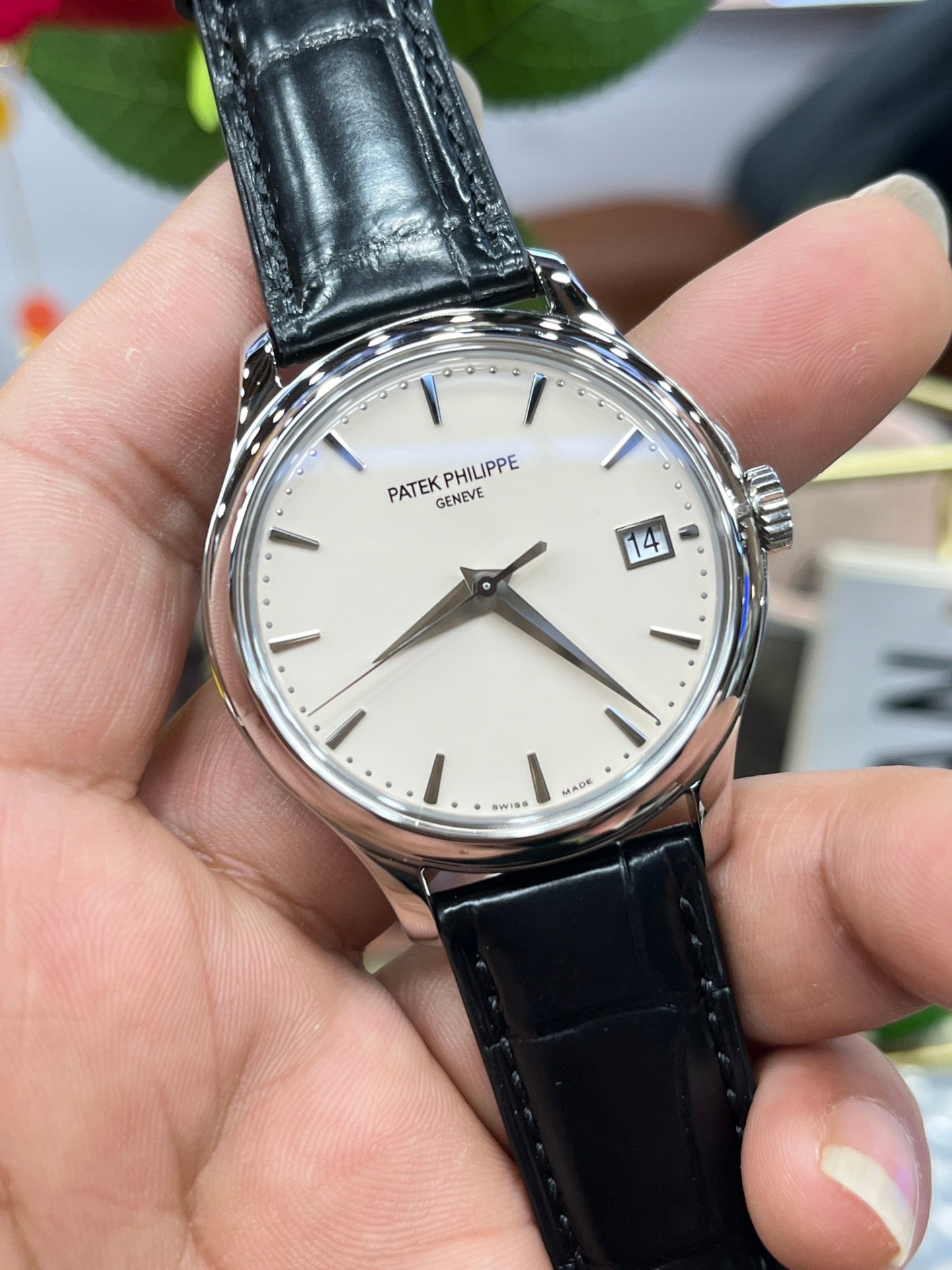 Patek Philippe Calatrava 5227G Esfera blanca 1:1 Mejor edición 3K Factory Correa de cuero negra