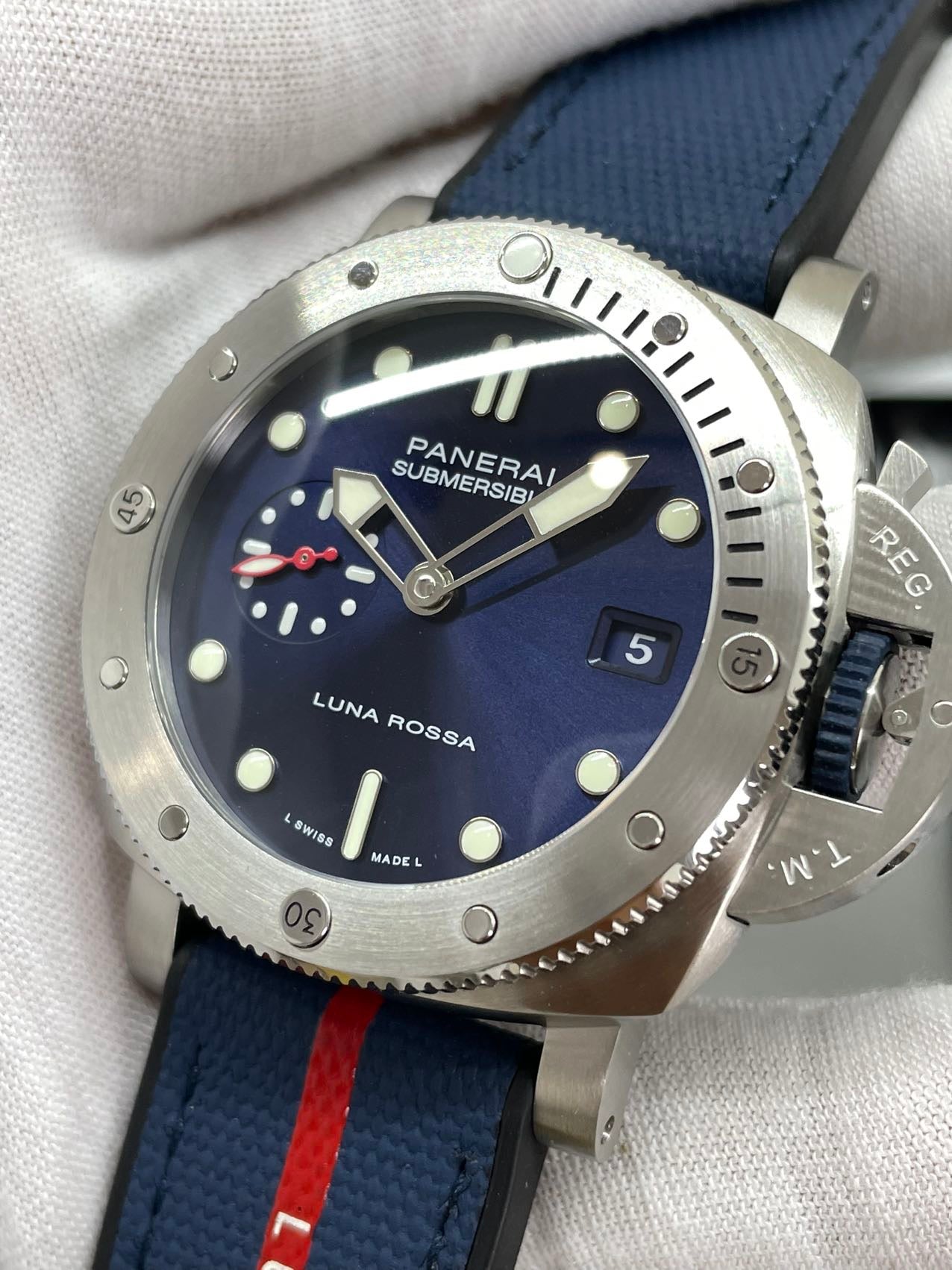 Panerai - PAM01391 Sumergible QuarantaQuattro Luna Rossa 1:1 Mejor Edición VS fábrica