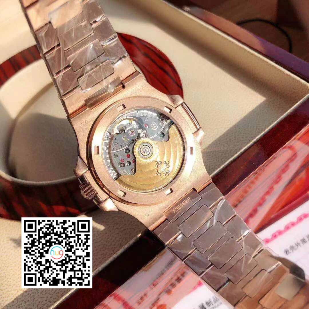 Patek Philippe Nautilus 5711/1R-001 – Quadrante rosso chiaro avvolto in oro rosa 18 carati