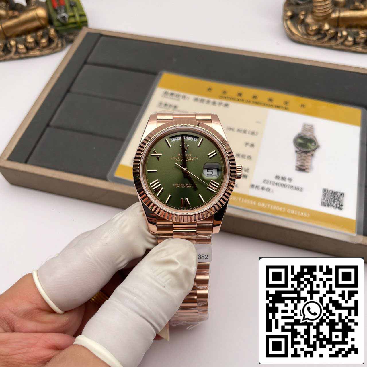 Rolex Day Date 40 228235 Chapado en oro de 18 quilates con 185 gramos de peso, esfera verde