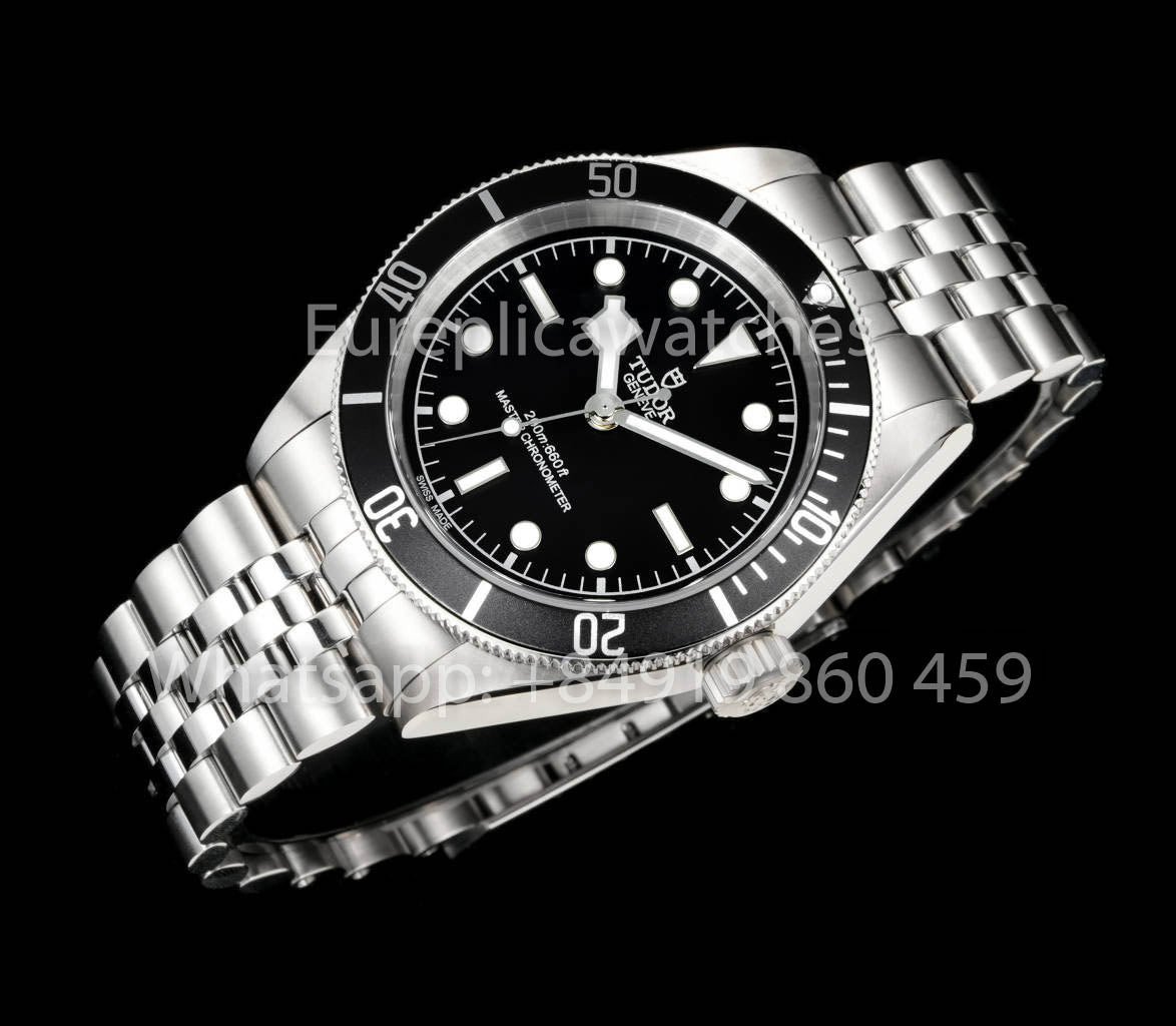 Tudor Monochrome Black Bay 1:1 Miglior Clone GR Factory Lunetta Nera