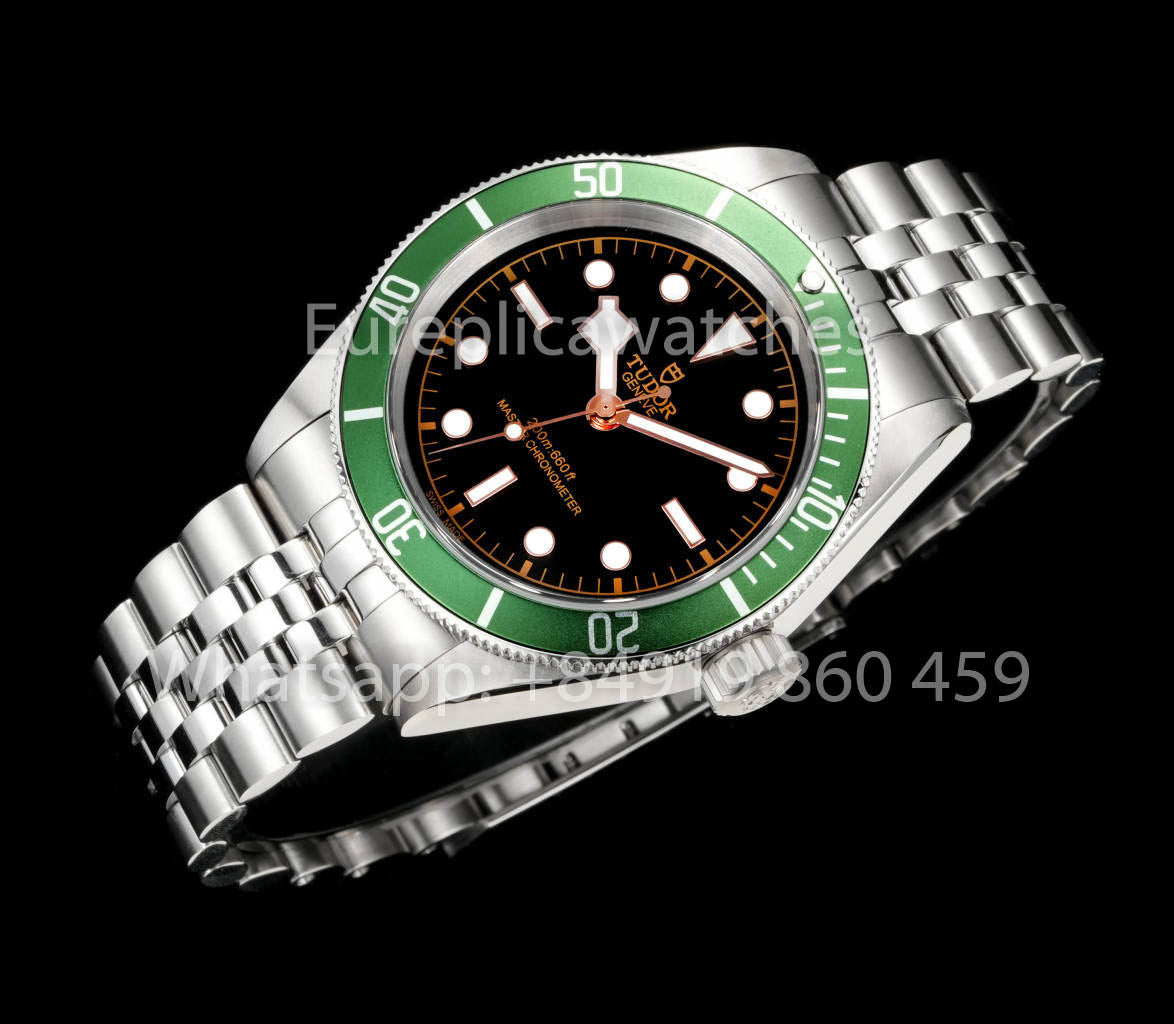 Tudor Monochrome Black Bay 1:1 Miglior Clone GR Factory Green Bezel