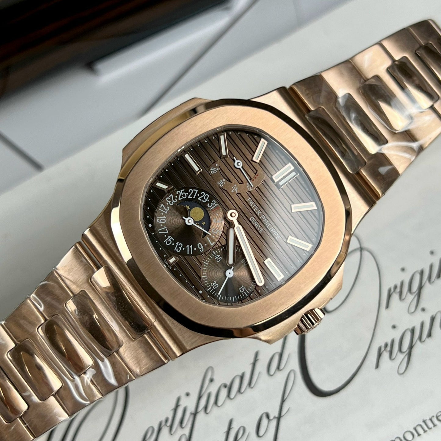 Patek Philippe Nautilus 5712/1R-001 rivestito in oro rosa 18 carati