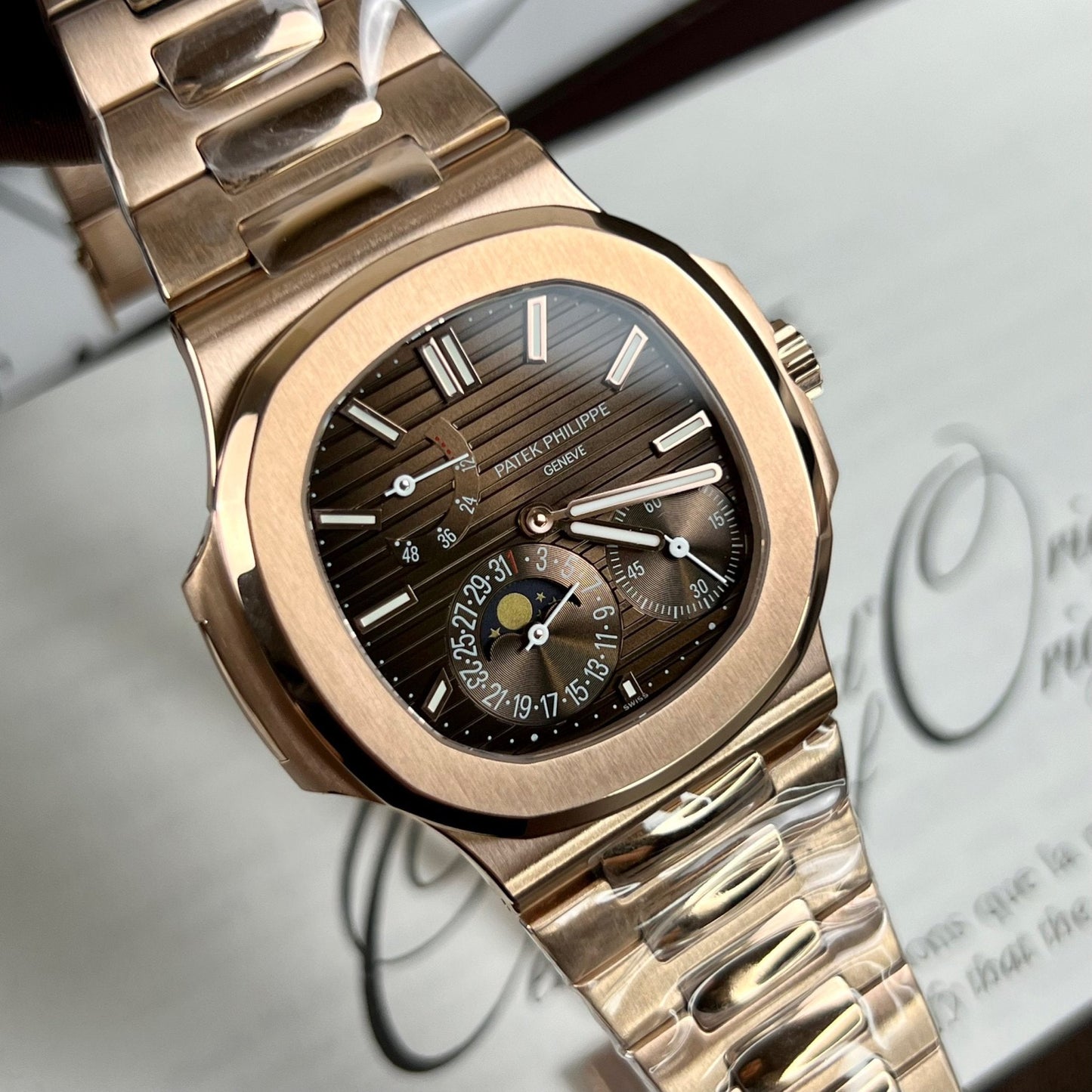 Patek Philippe Nautilus 5712/1R-001 recubierto de oro rosa de 18 quilates