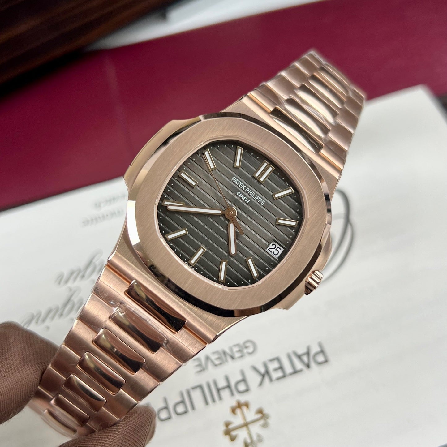 Patek Philippe Nautilus 5711/1R-001 –Wrapped 18k Rose Gold from 3K factory