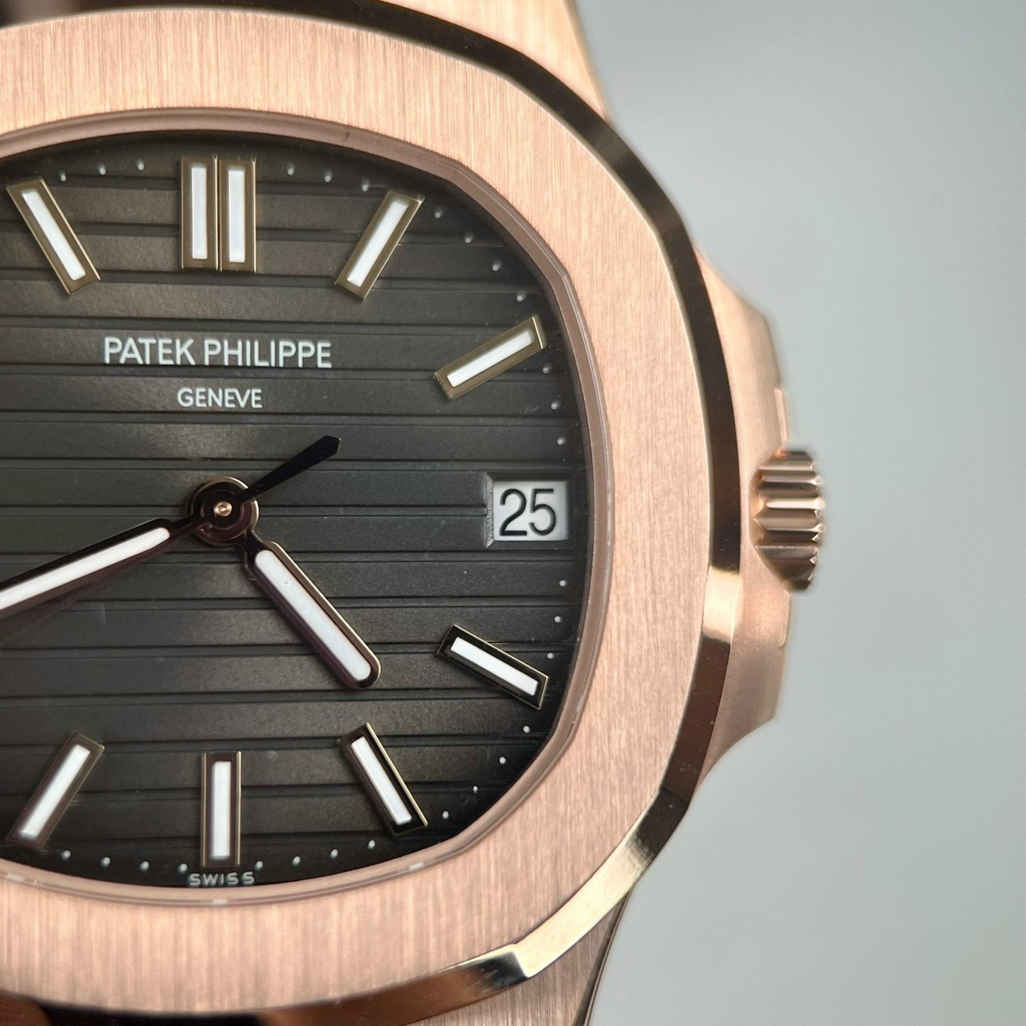 Patek Philippe Nautilus 5711/1R-001 –Wrapped 18k Rose Gold from 3K factory