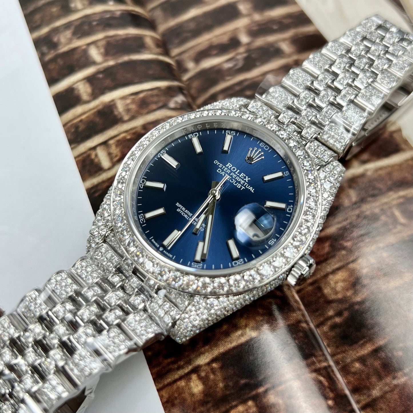 Reloj Rolex Datejust 41 con esfera azul para hombre 126334-0002 moissanita personalizado