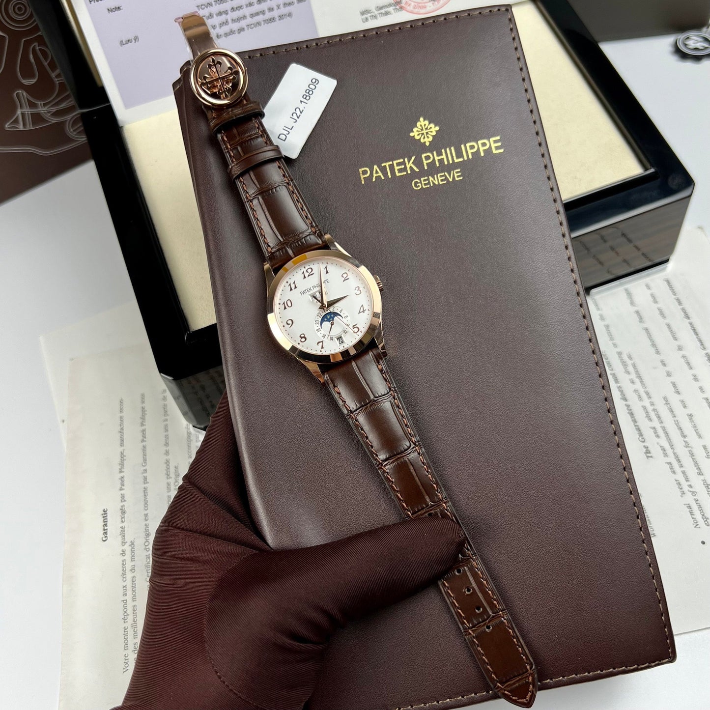 Patek Philippe Calendario annuale Complicazioni 38,5 mm Oro rosa 5396R-012 oro 18 carati