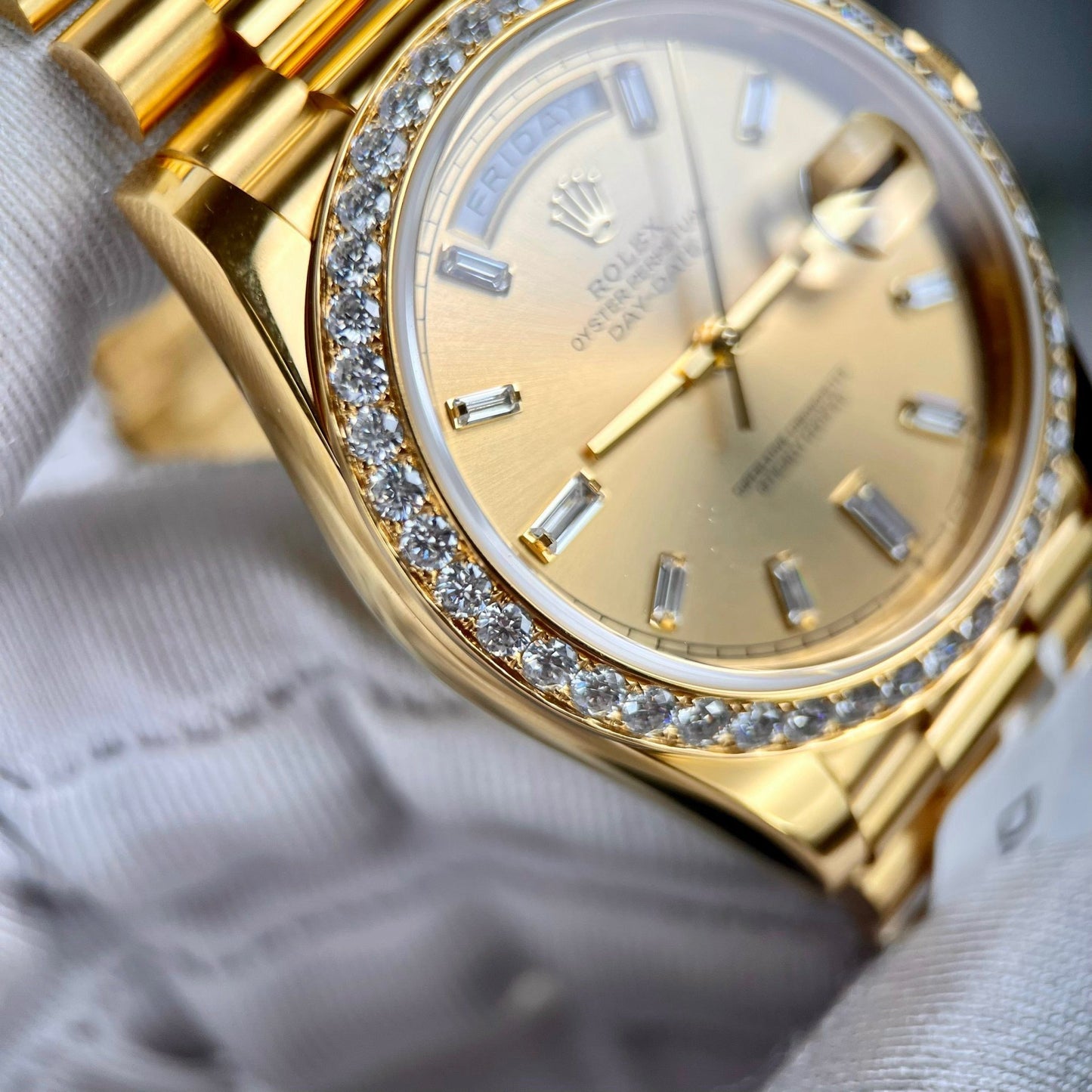 Rolex Day-Date 40 228238 Champage quadrante Gold Filled 18k Moissanite Lunetta