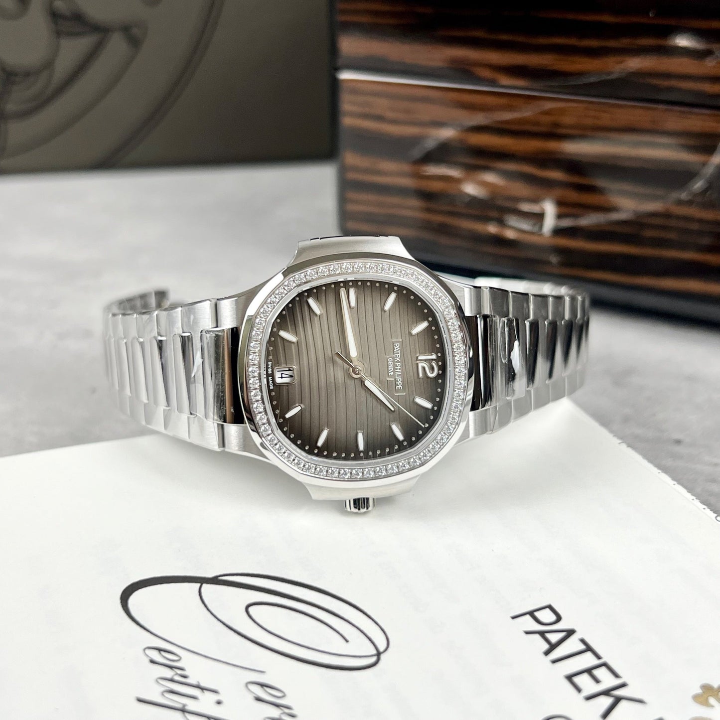 Patek Philippe Nautilus Ladies 7118/1A-011 piedra personalizada de acero inoxidable 3K Factory