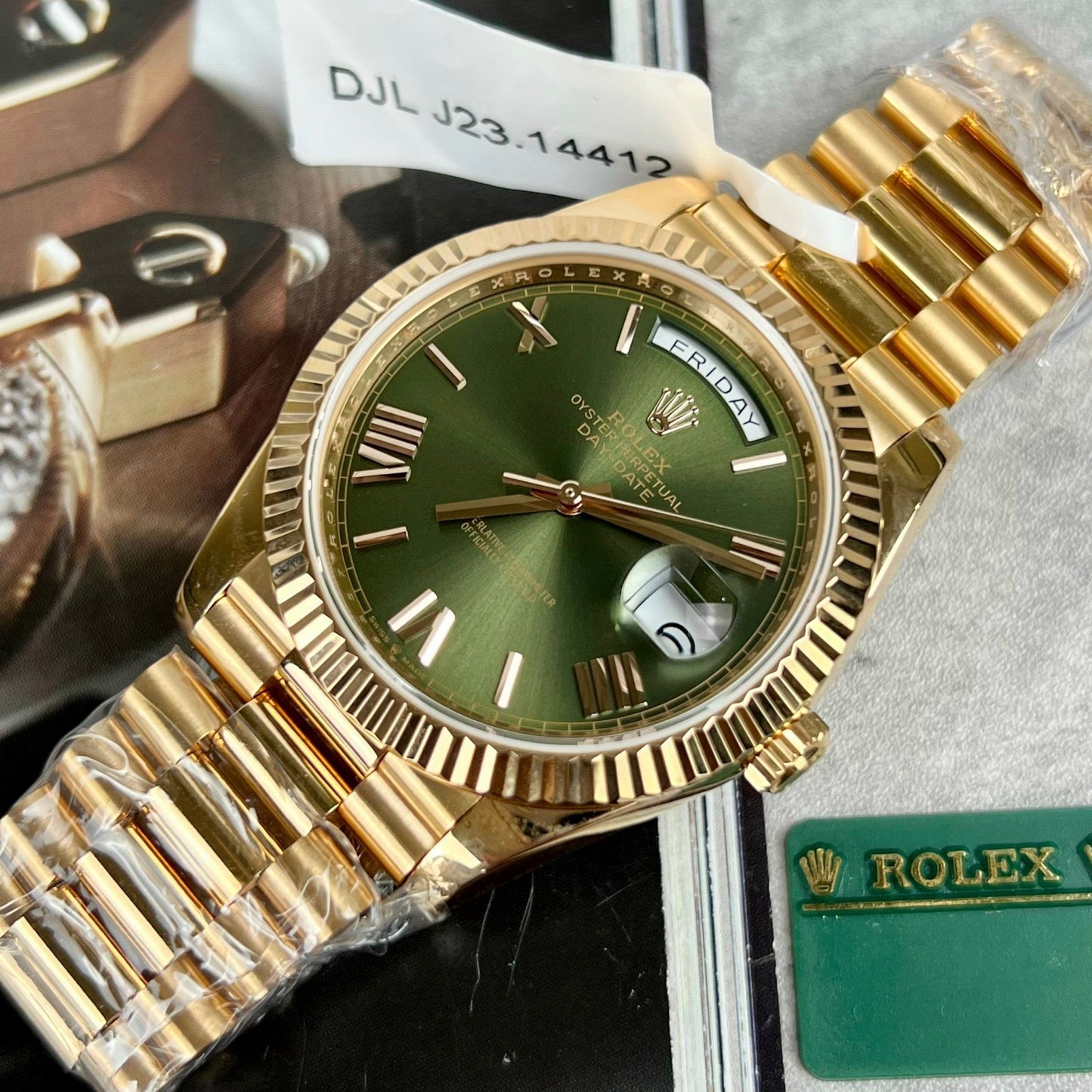 Rolex Day-Date 40 228235 Gold Filled 18k con esfera verde de 167 gramos de peso