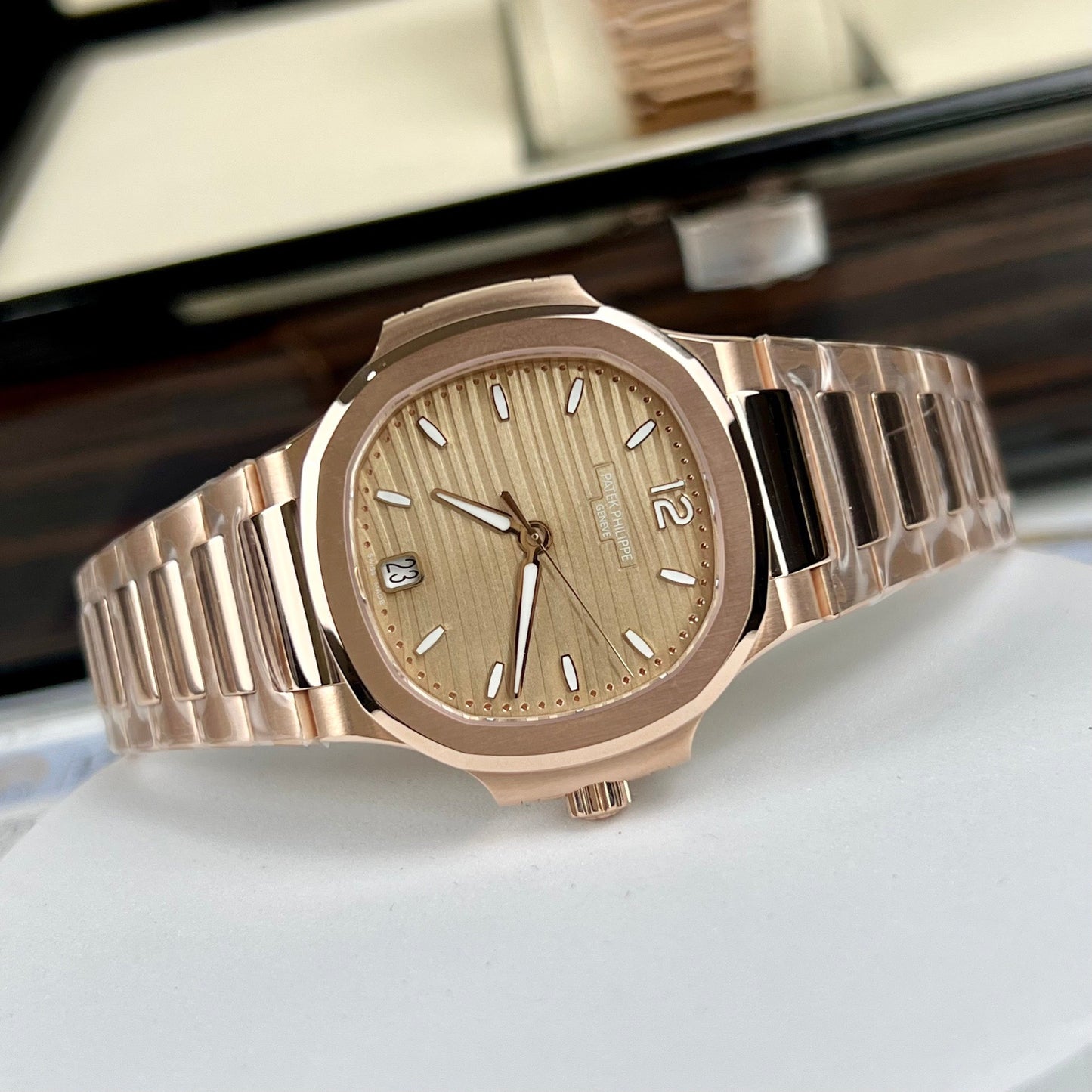 Patek Philippe Nautilus 7118/1R-010 Oro de 18k lleno de 3K Factory