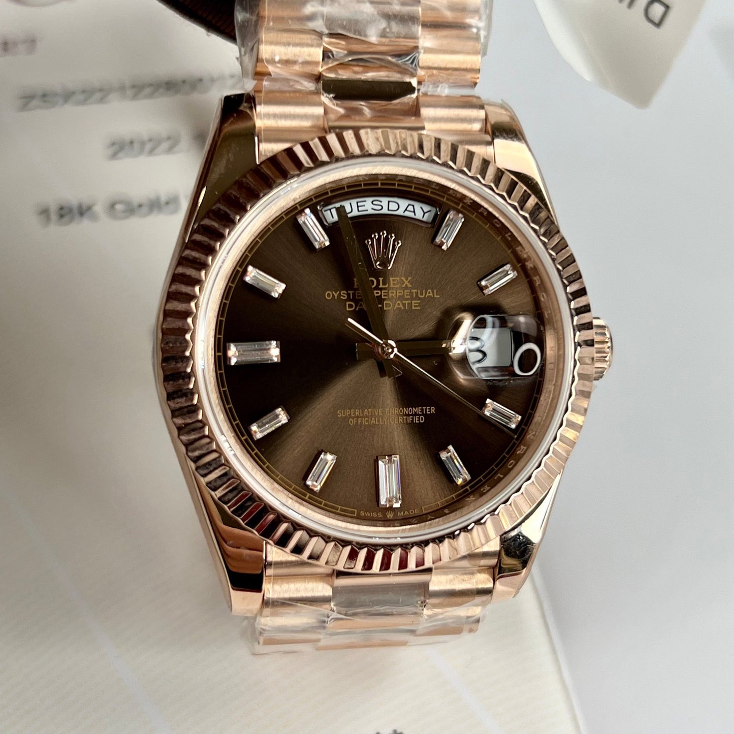 Rolex Day-Date 40mm 228235 quadrante cioccolato riempito in oro rosa 18 carati 150 grammi