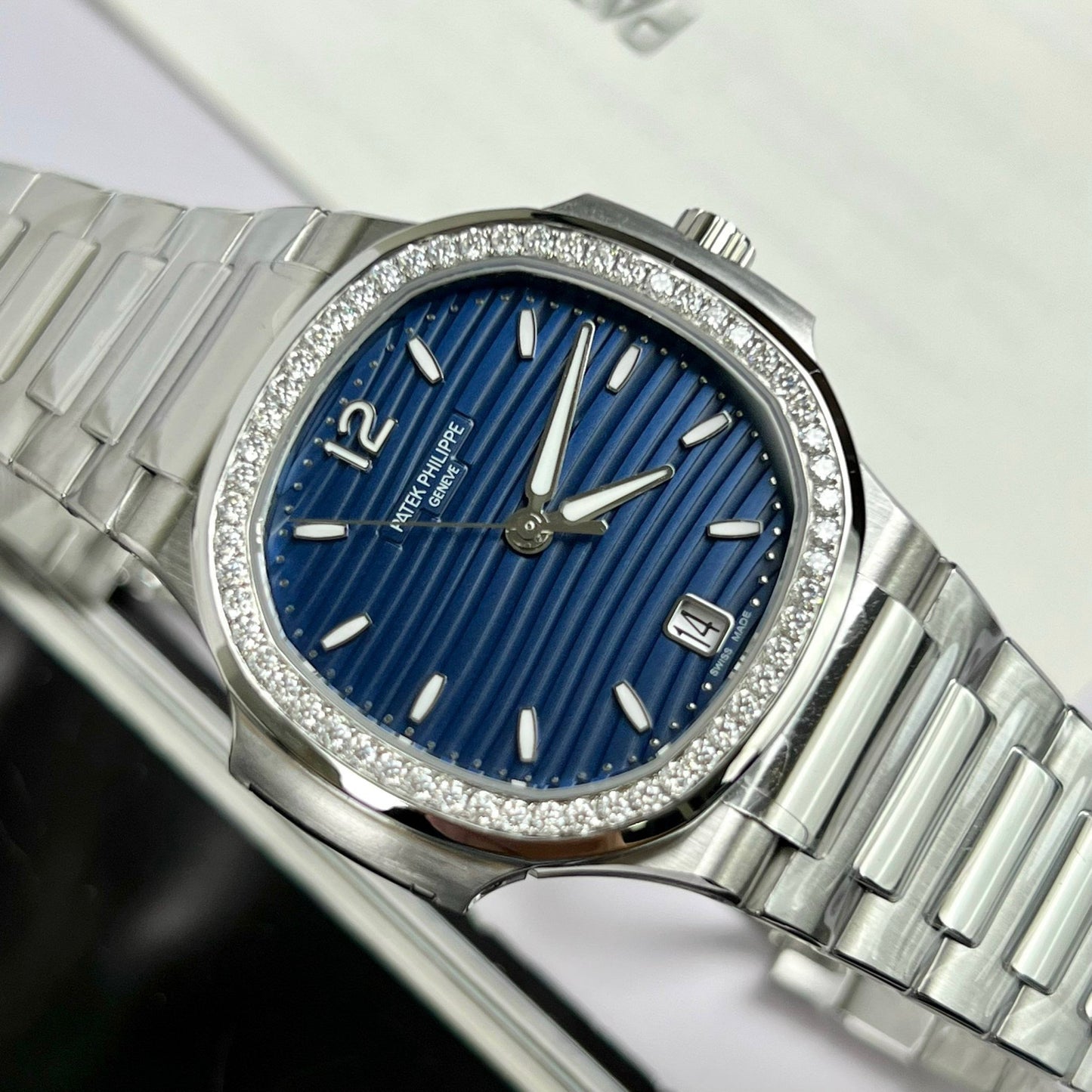 Patek Philippe Nautilus 7118/1A-001 Moissanite 3K personalizado Esfera azul de fábrica