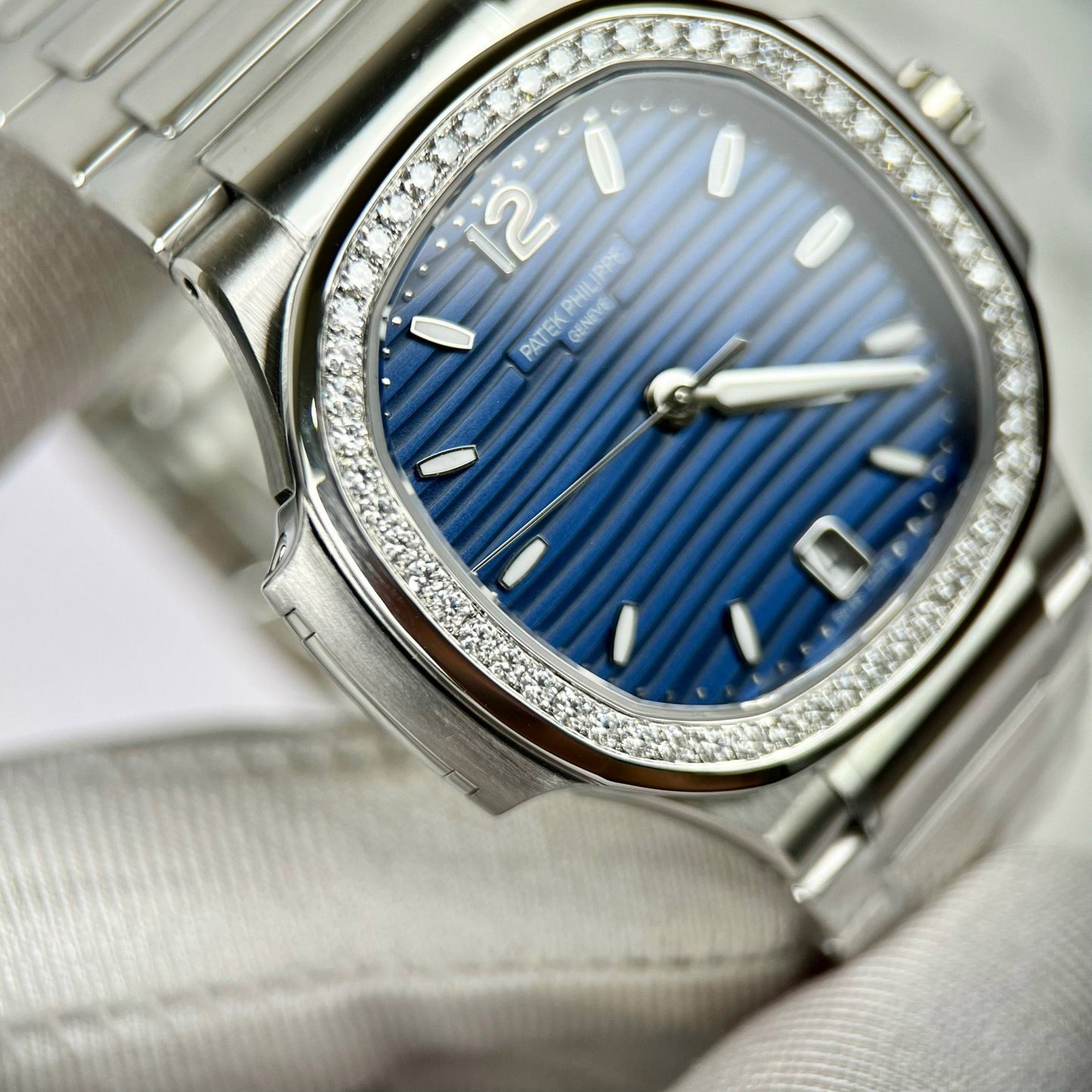 Patek Philippe Nautilus 7118/1A-001 quadrante blu personalizzato Moissanite 3K Factory