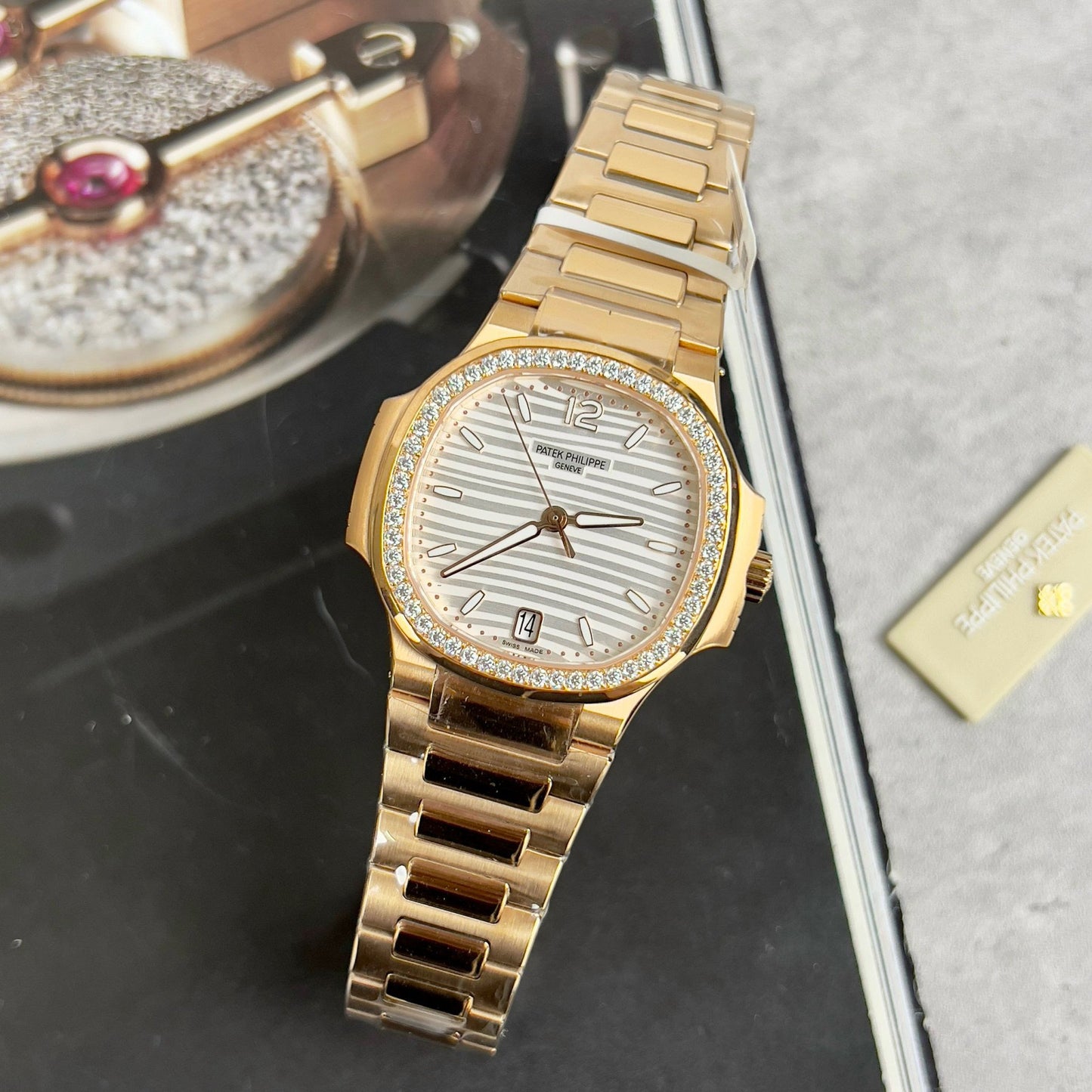 Patek Philippe Nautilus 7118/1R-010 18k gold filled with white dial custom Moissanite stone