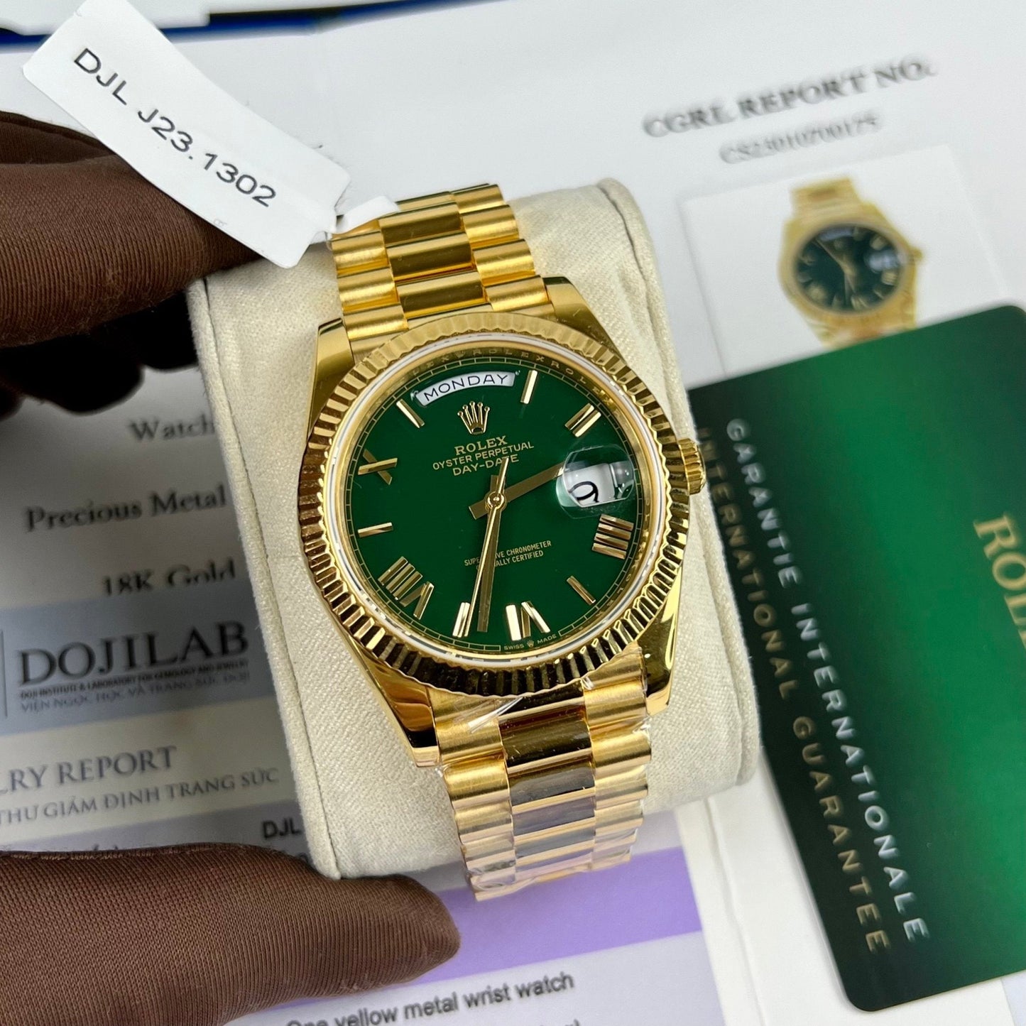 Rolex DayDate 40 mm 228238 recubierto de oro amarillo de 18 k Esfera verde presidente 130 gramos