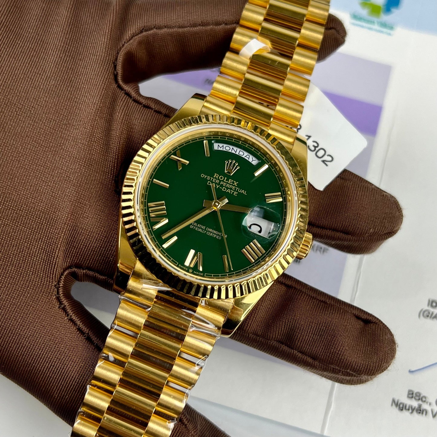 Rolex DayDate 40 mm 228238 recubierto de oro amarillo de 18 k Esfera verde presidente 130 gramos