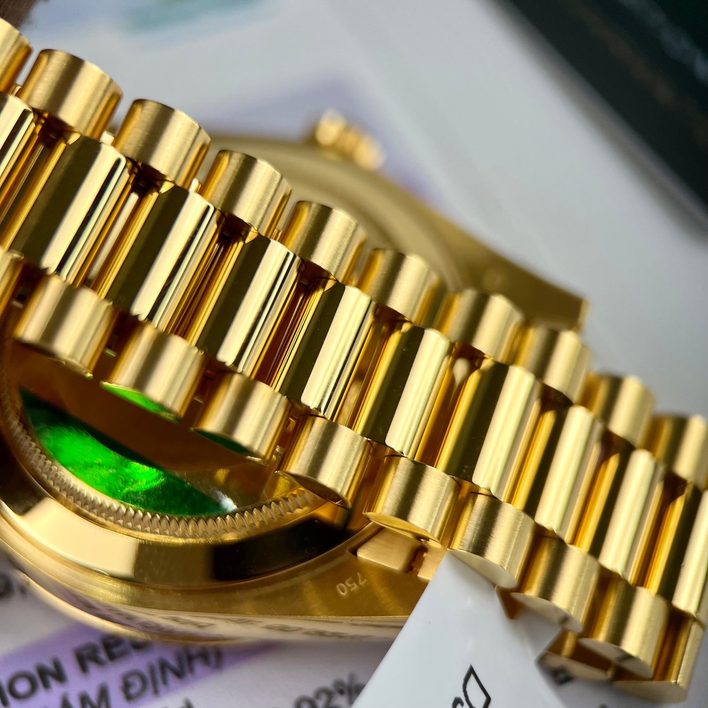 Rolex DayDate 40 mm 228238 recubierto de oro amarillo de 18 k Esfera verde presidente 130 gramos