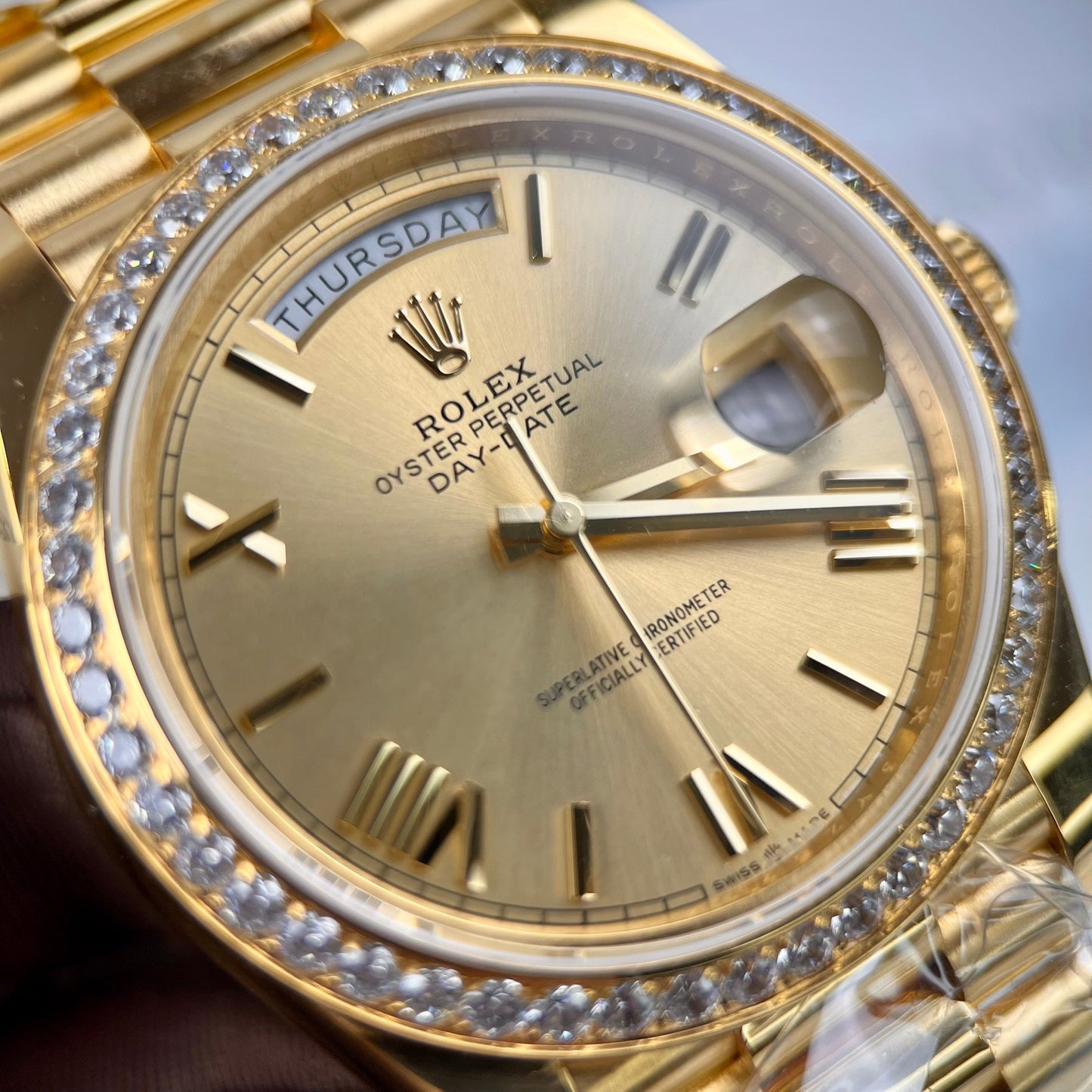 Rolex Day-Date 40mm 228238-0006 coated 18k yellow gold Best 1:1 Edition moissanite bezel