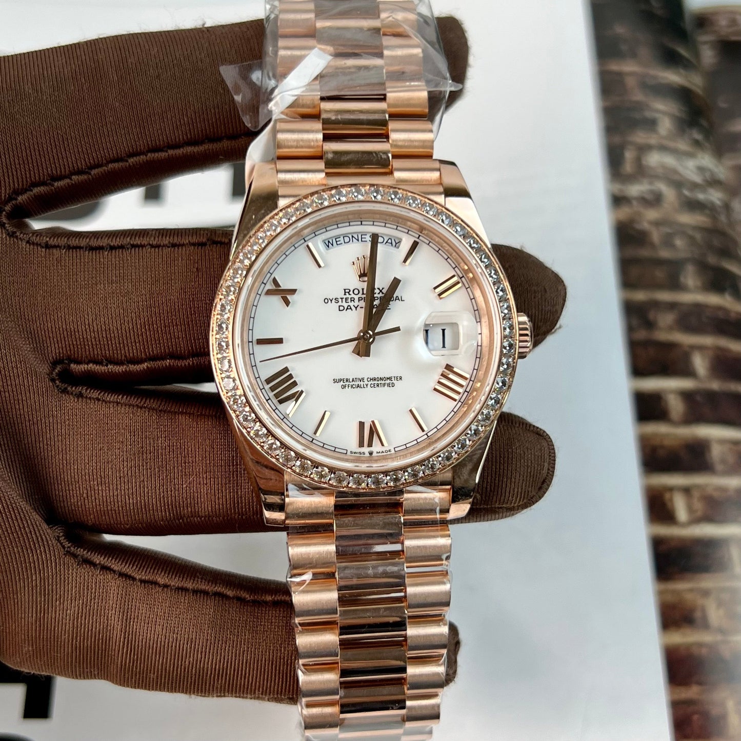 Rolex Day-Date 40 228235-0032 40 mm, la mejor edición 1:1, bisel de piedra y revestimiento de oro rosa de 18 quilates