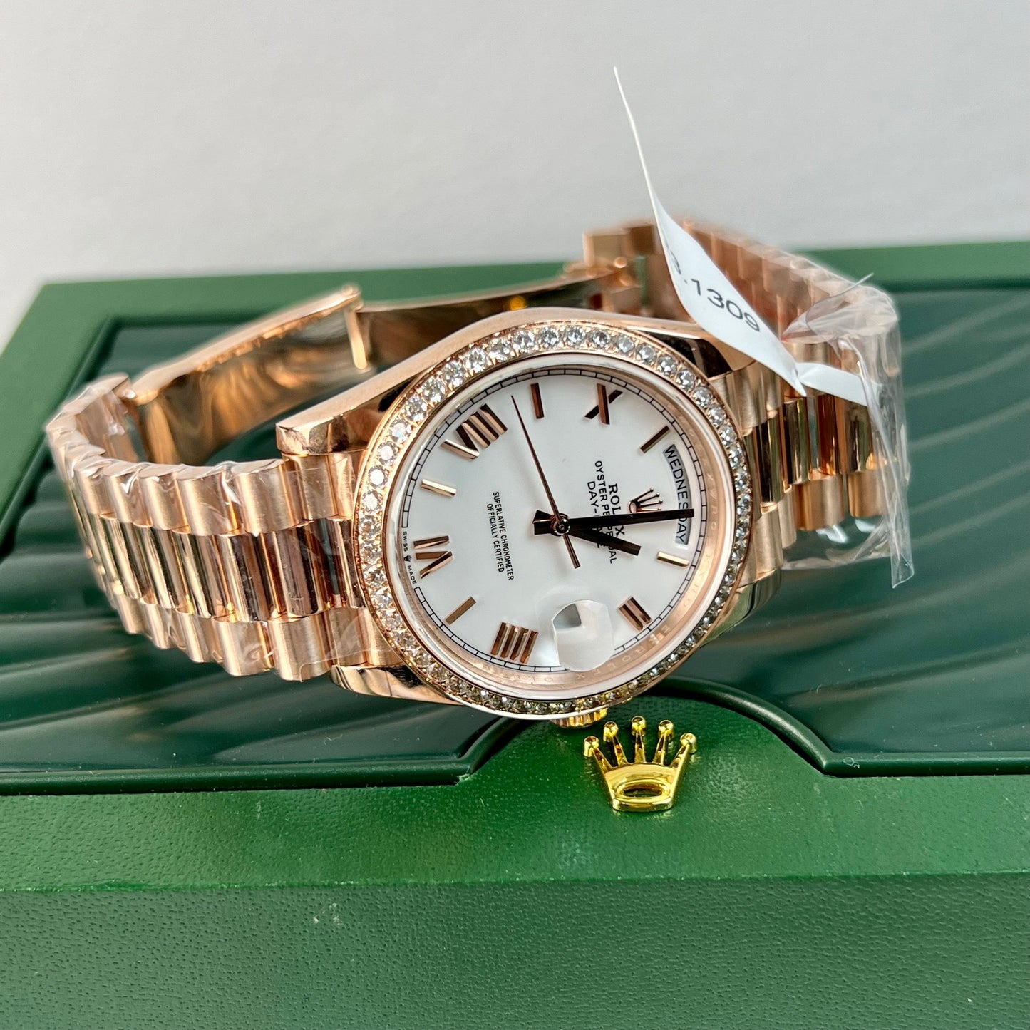 Rolex Day-Date 40 228235-0032 40 mm, la mejor edición 1:1, bisel de piedra y revestimiento de oro rosa de 18 quilates