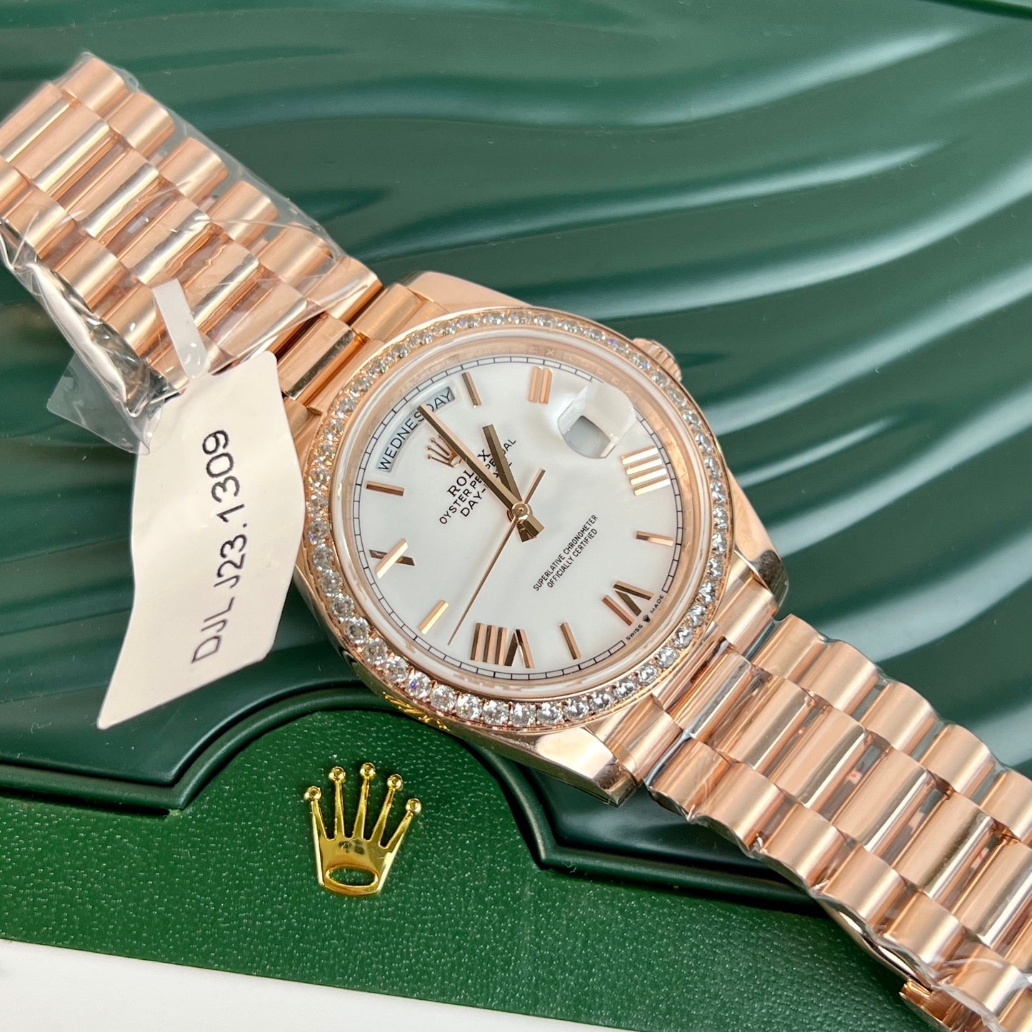 Rolex Day-Date 40 228235-0032 40 mm, la mejor edición 1:1, bisel de piedra y revestimiento de oro rosa de 18 quilates