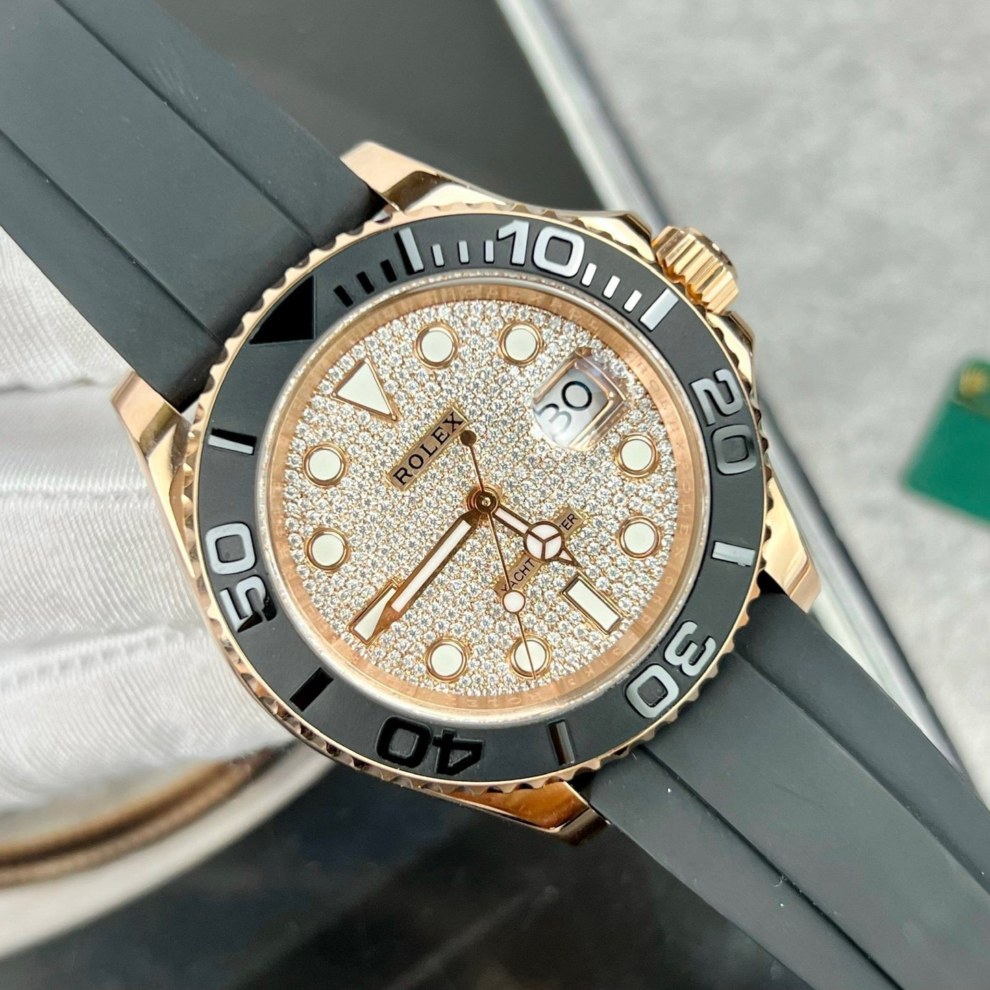 Rolex Yacht-Master 40 126655 Quadrante in pietra pavé - Movimento 3235 rivestito in oro 18 carati e moissanite