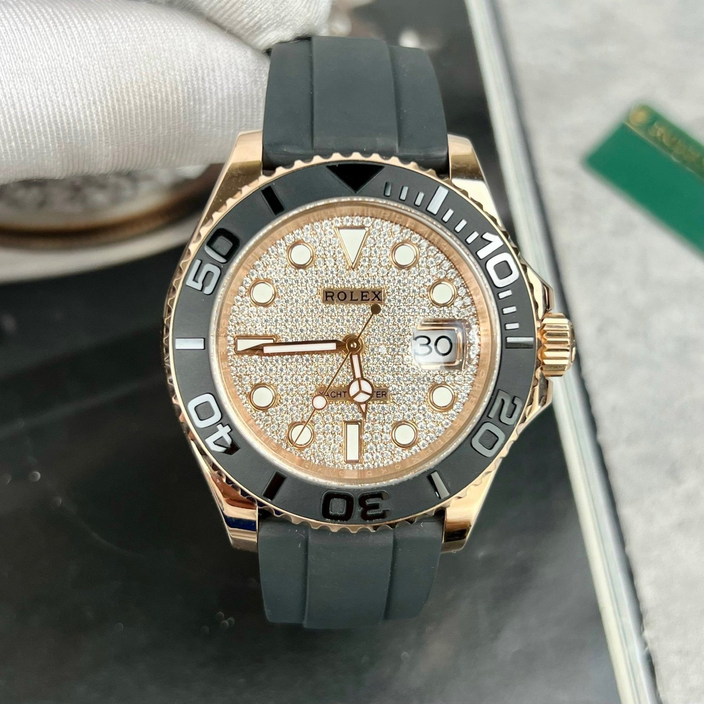 Rolex Yacht-Master 40 126655 Quadrante in pietra pavé - Movimento 3235 rivestito in oro 18 carati e moissanite