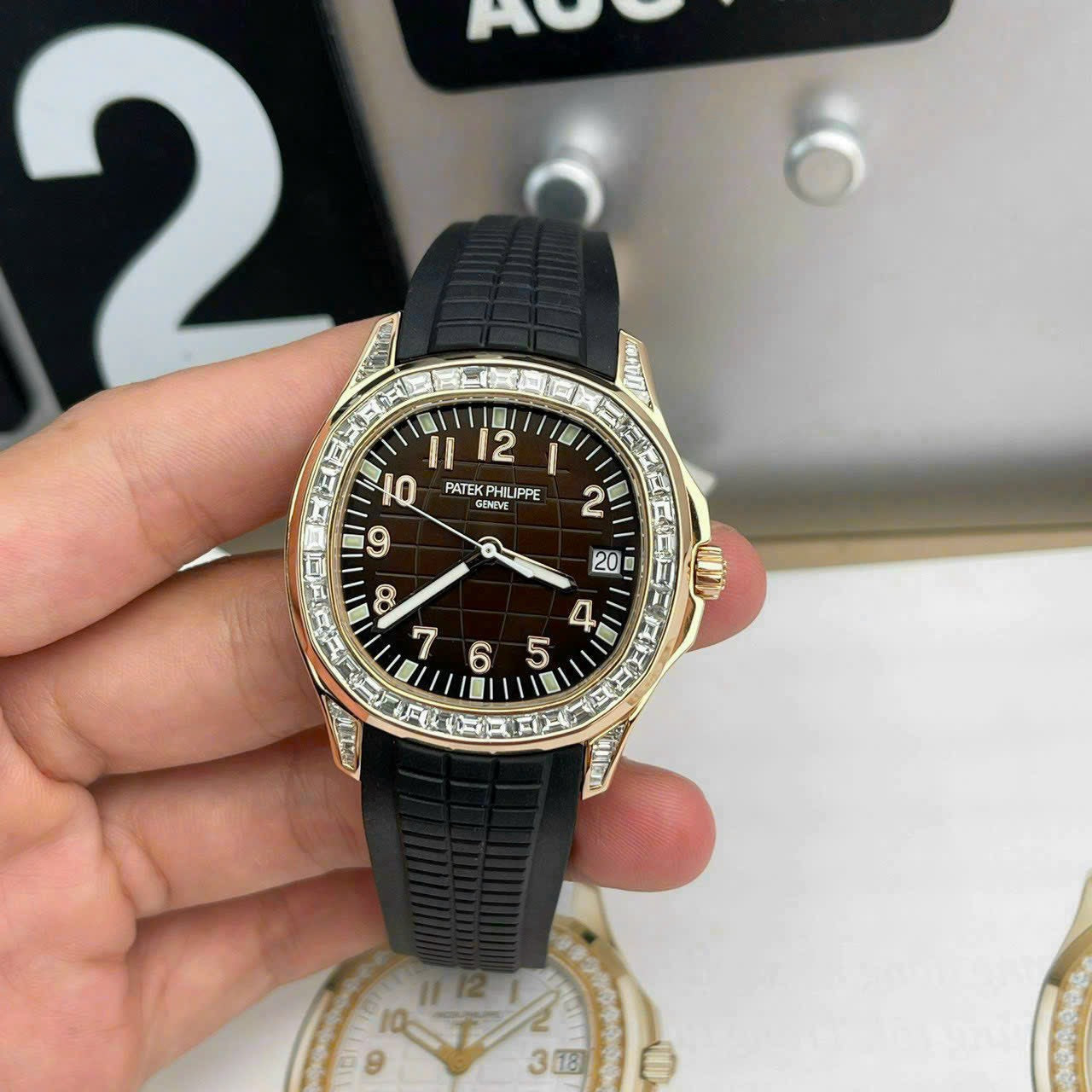 Patek Philippe Aquanaut 5167R-001 Migliore edizione 1:1 18k avvolto e baguette Moissanite