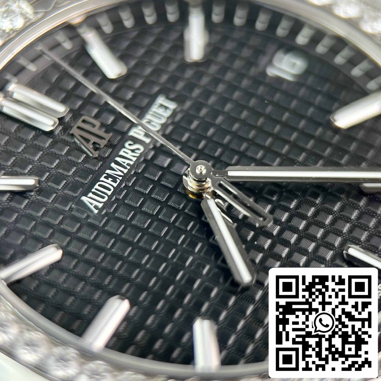 Replica Audemars Piguet Royal Oak 15400ST.OO.1220ST.01 Custom Moissanite Diamonds