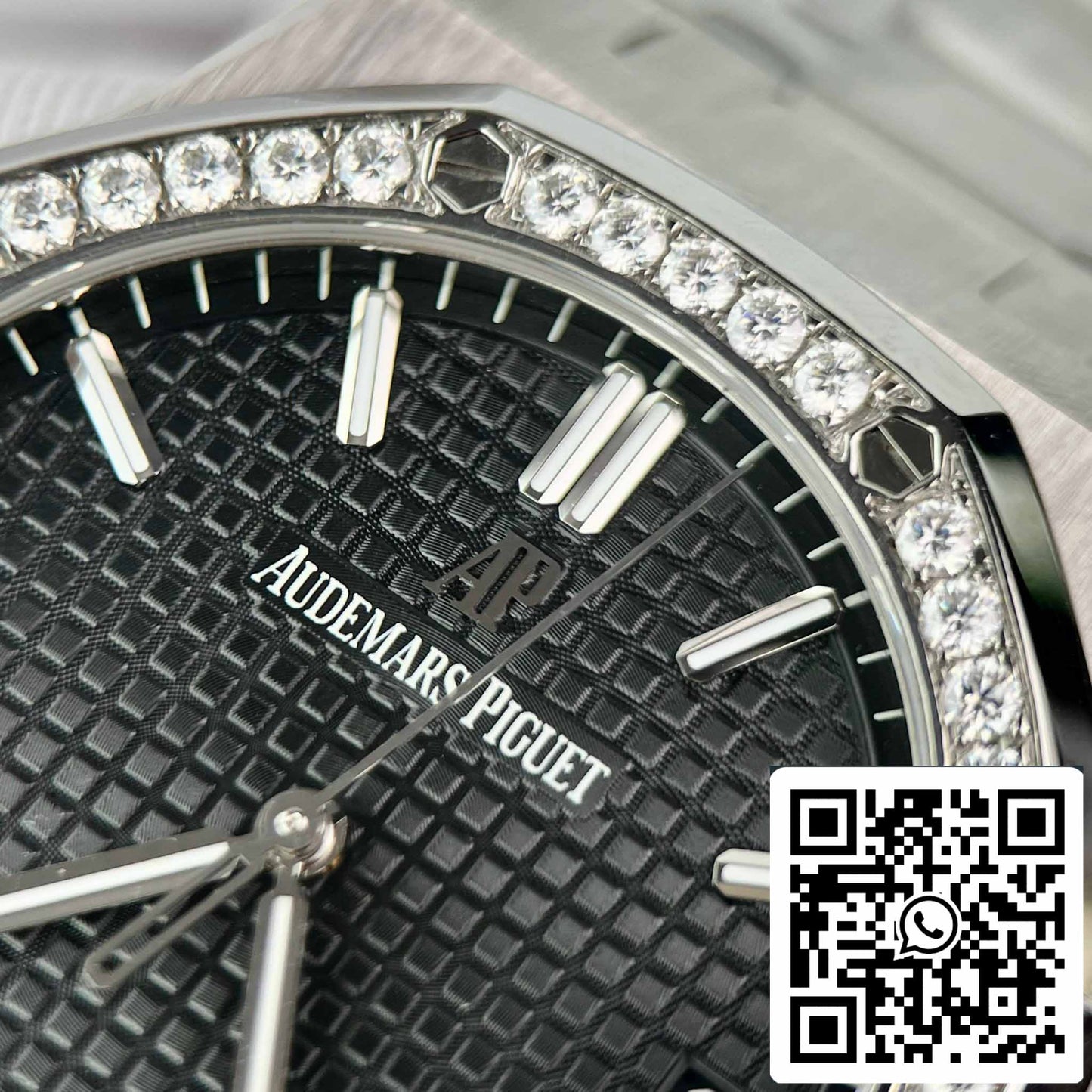 Replica Audemars Piguet Royal Oak 15400ST.OO.1220ST.01 Diamanti Moissanite personalizzati