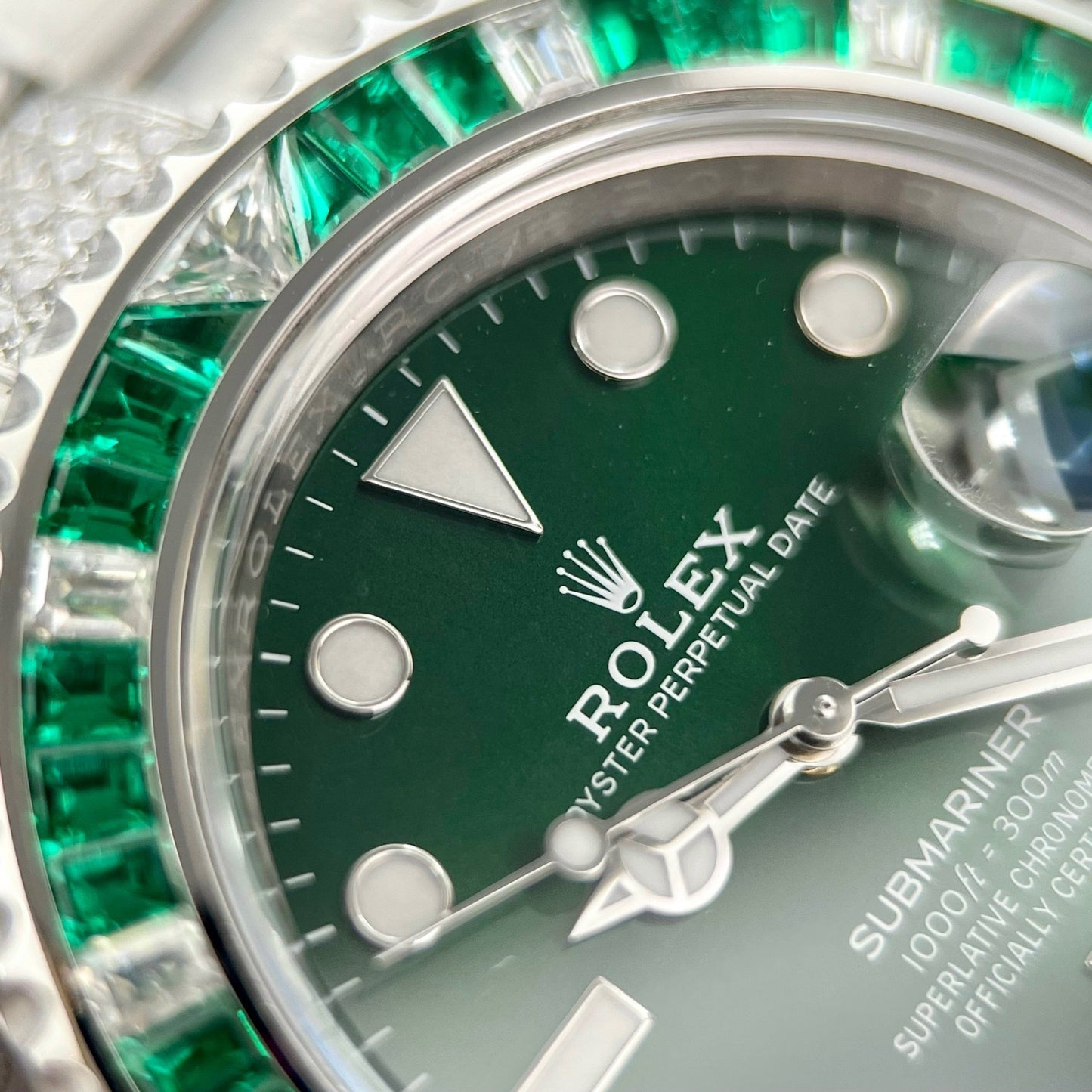 Rolex Submariner Hulk Oystersteel custom Moissanite Diamonds super vip