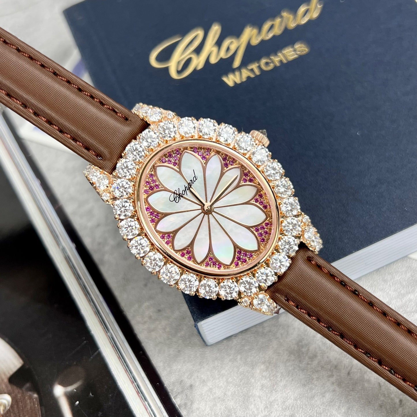 Chopard L'Heure Du Diamant Oval Small 40mm Rose gold 139383 Best 1:1 EU Replica Watch