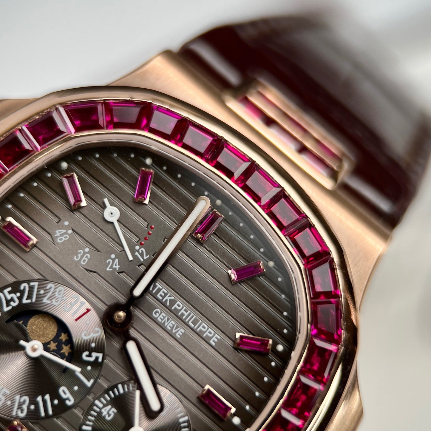 Patek Philippe Nautilus 5712 18k rose gold 1:1 best Edition PPF Factory custom Ruby Stone